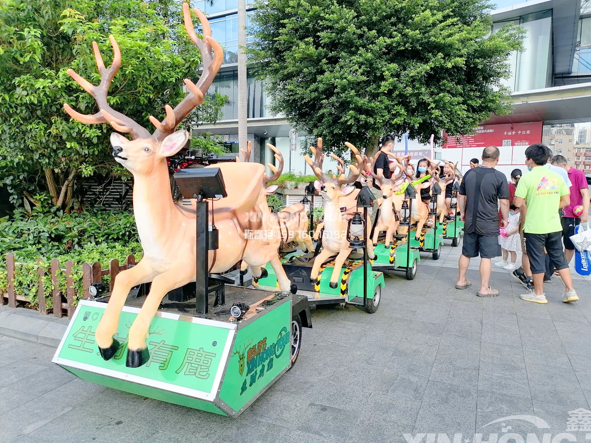 广场列车生财有鹿发光小鹿最新广场小火车机器人乐把车图片