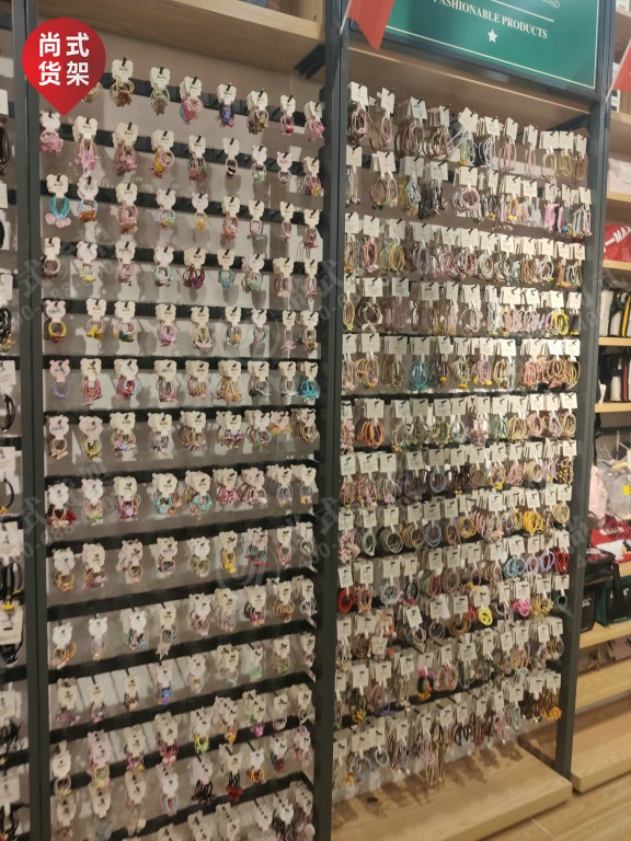 烏魯木齊調(diào)色師彩妝系列貨架彩蛋亞圖片/烏魯木齊調(diào)色師彩妝系列貨架彩蛋亞樣板圖 (3)