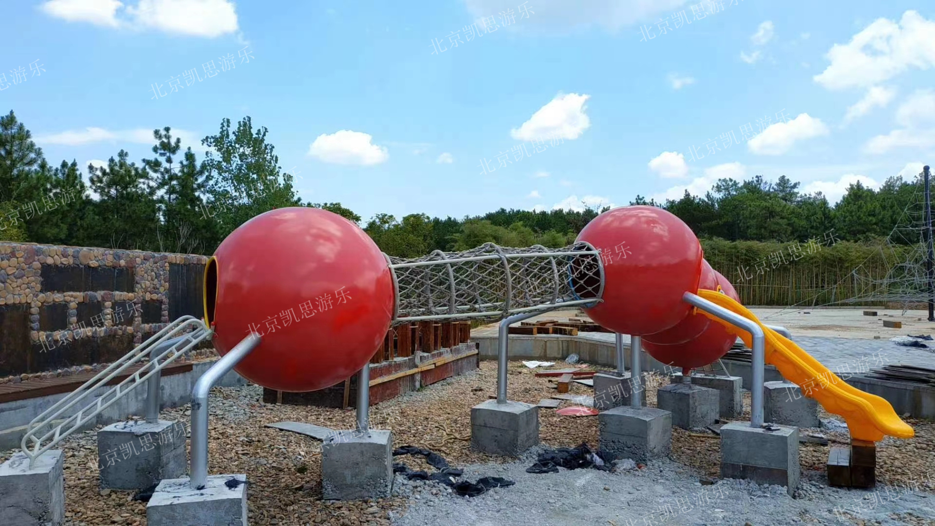 兒童滑梯廠家木質(zhì)組合滑梯戶外拓展圖片