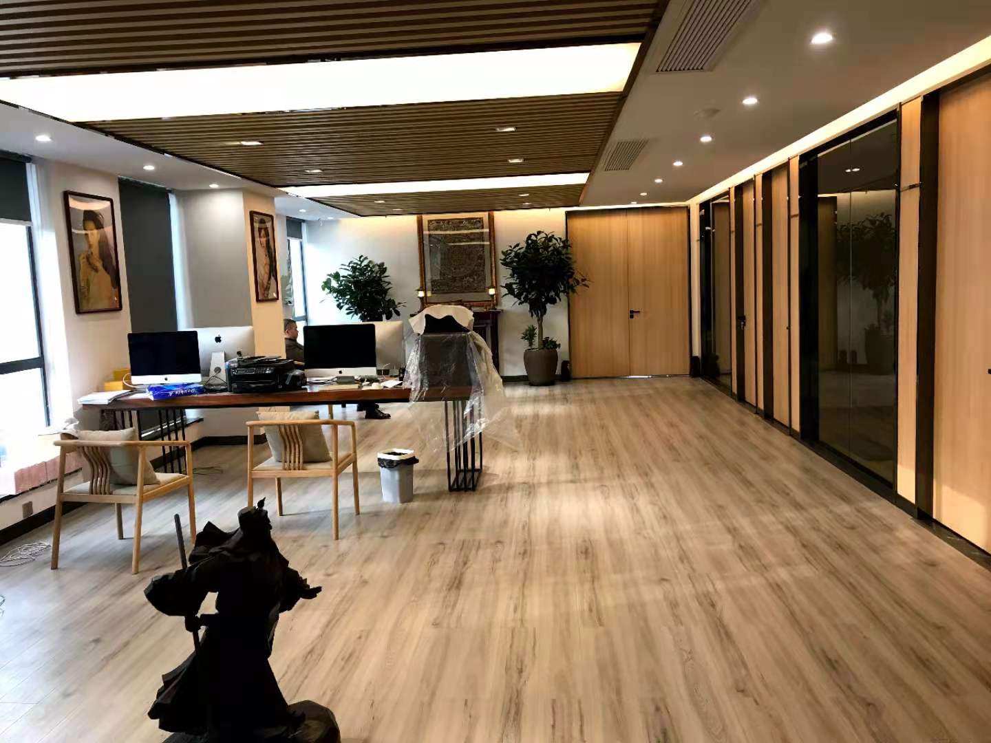 廈門辦公室裝修設(shè)計報價圖片