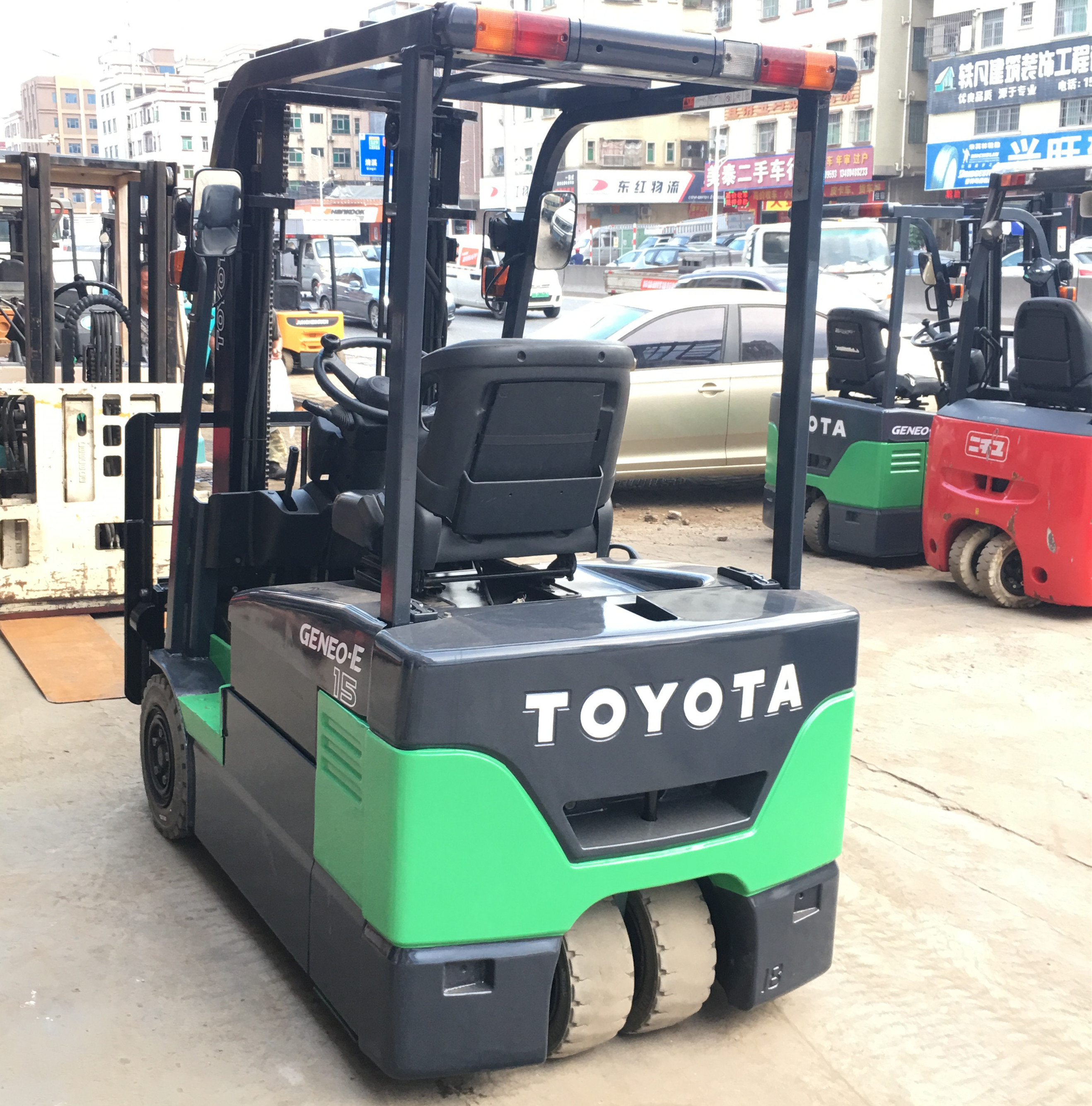 1.5噸豐田三支點(diǎn)叉車圖片/1.5噸豐田三支點(diǎn)叉車樣板圖 (2)