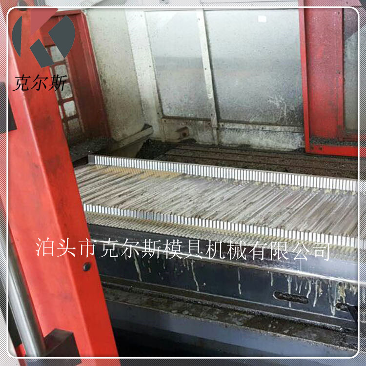 无褶皱彩石金属瓦模具蛭石金属瓦模具金属瓦模具