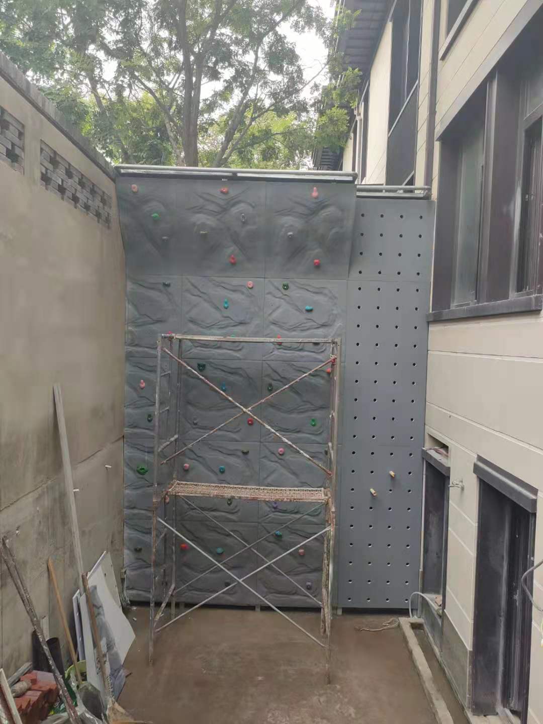 下沉式家庭攀巖圖片