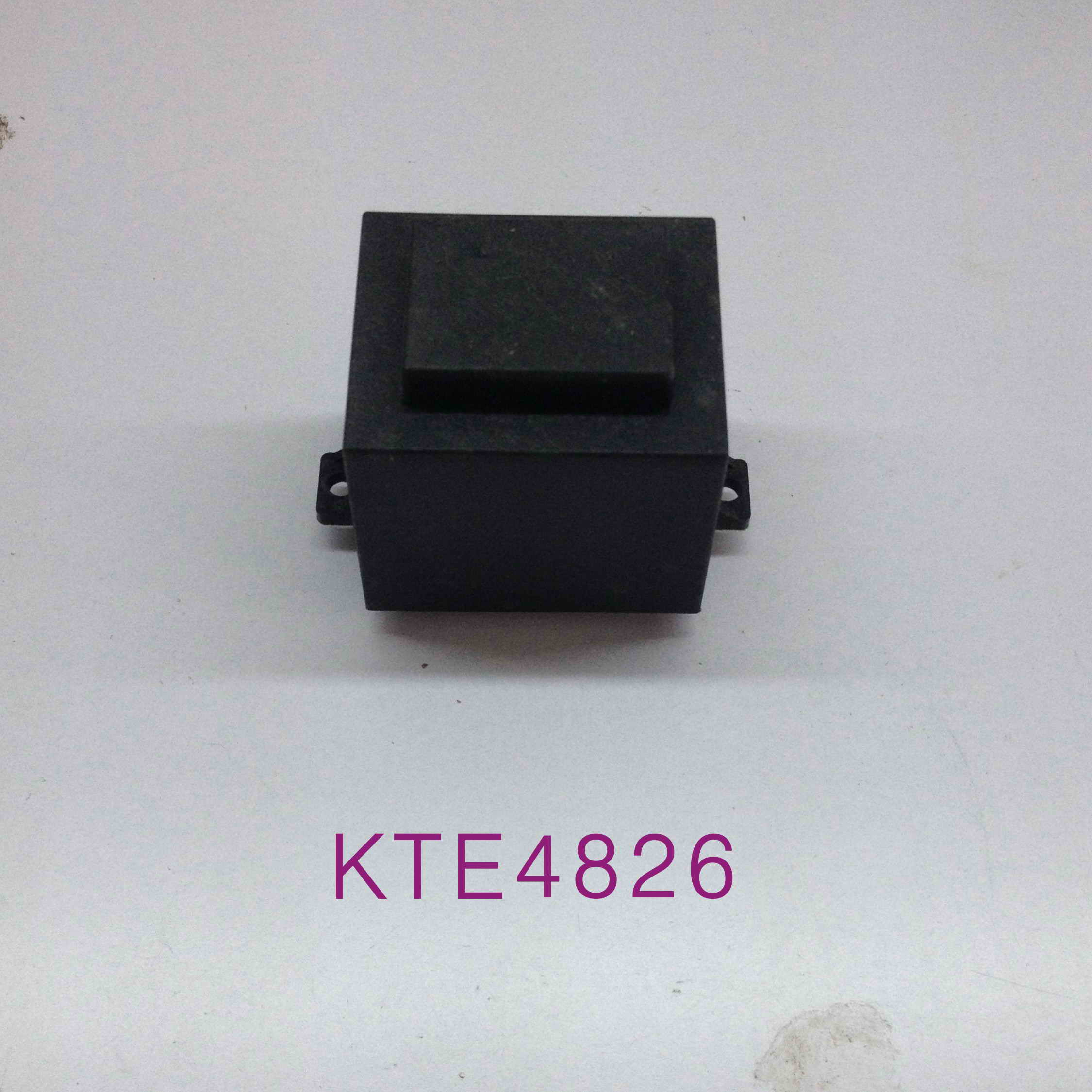 KTE4826 15W灌封变压器图片