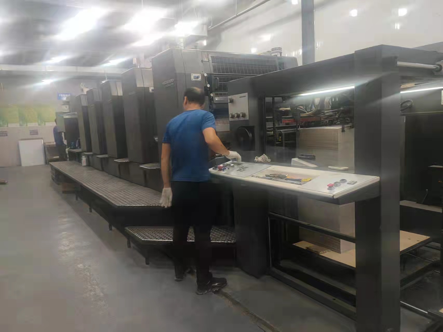 海德堡cd102-5五色對開印刷圖片/海德堡cd102-5五色對開印刷樣板圖 (1)