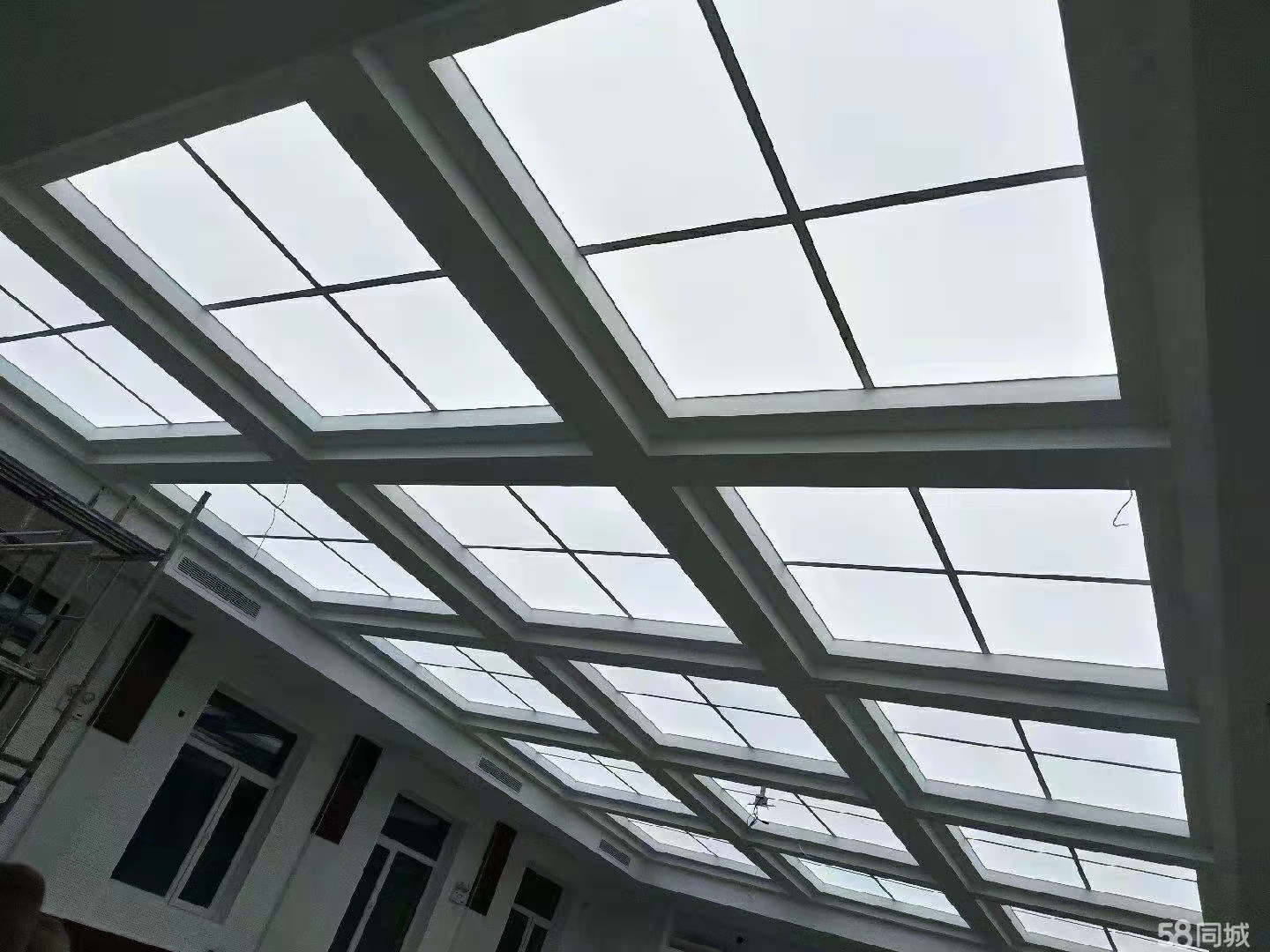 發(fā)光燈箱圖片/發(fā)光燈箱樣板圖 (4)