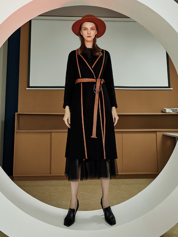 輕奢大氣女裝羽沙國(guó)際2021秋冬折扣女裝品牌庫(kù)存尾貨批發(fā)