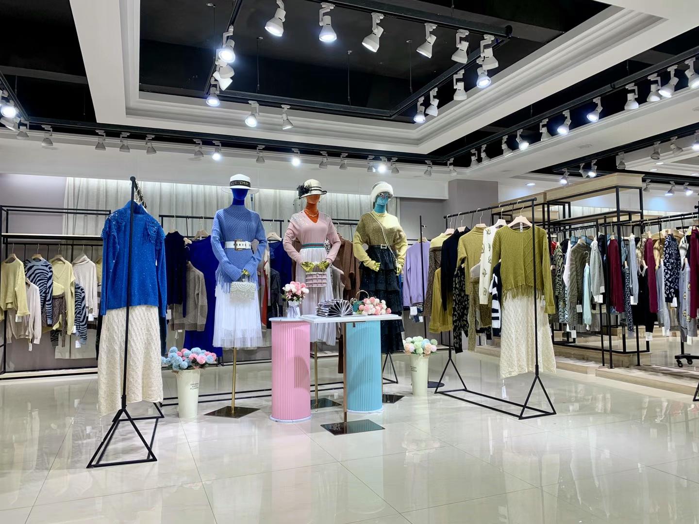 輕奢品牌瑪麗歌蒂2021冬時尚精 品毛衣系列女裝品牌折扣批發(fā)貨源