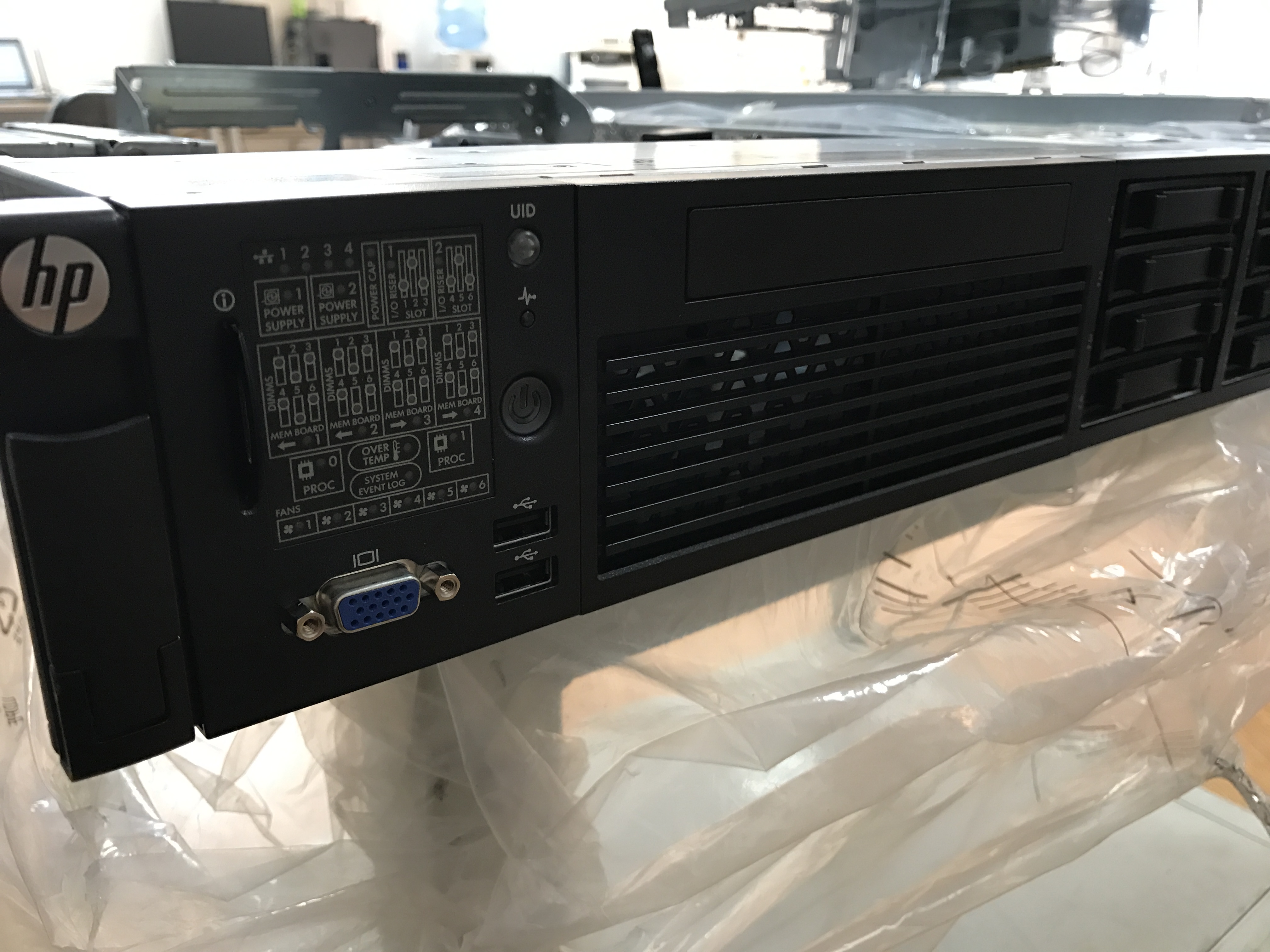 HP Integrity  RX2800 i6小型机服务器HP-UX系统图片