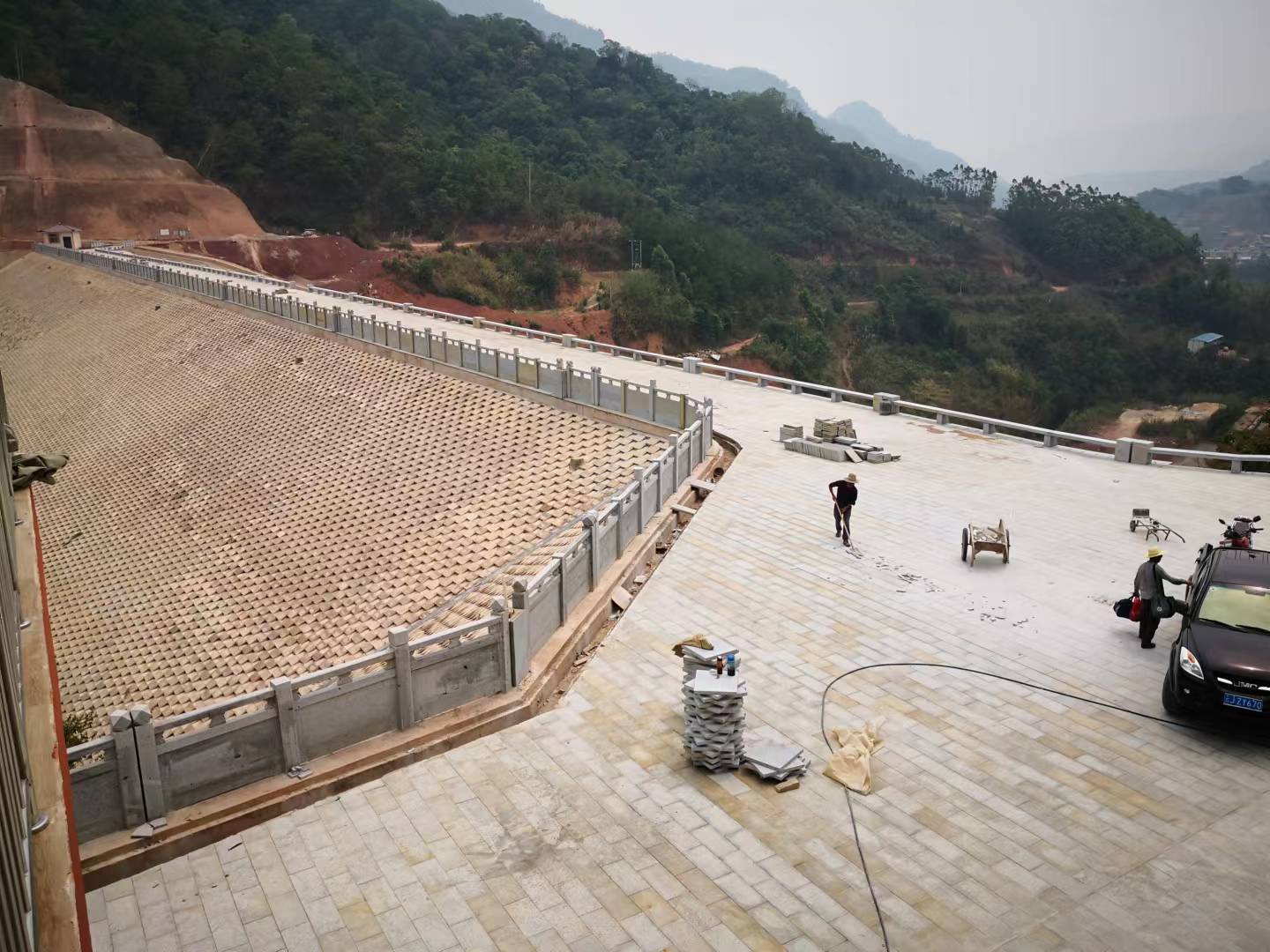 普洱市自然面地铺石厂家厂家厂家供应自然面地铺石 自然面地铺石厂家