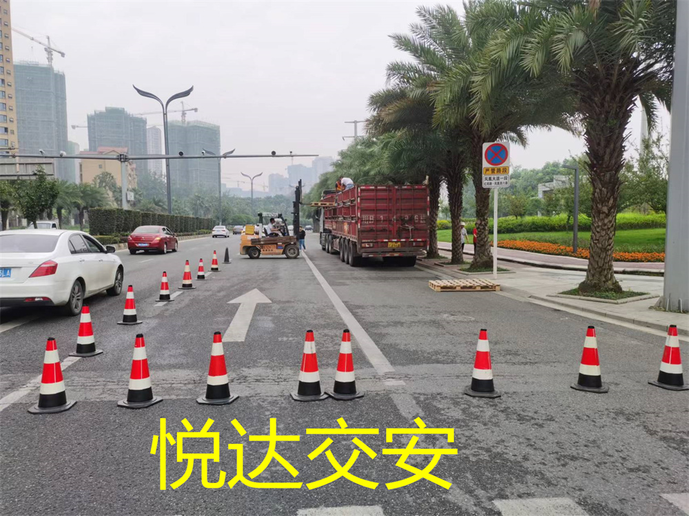 隔離墩?qǐng)D片/隔離墩樣板圖 (3)