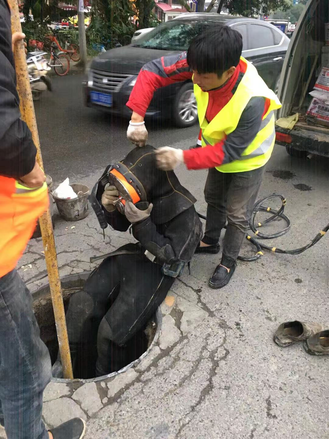 下水管道疏通 市政管道清淤 城市排水管修复图片