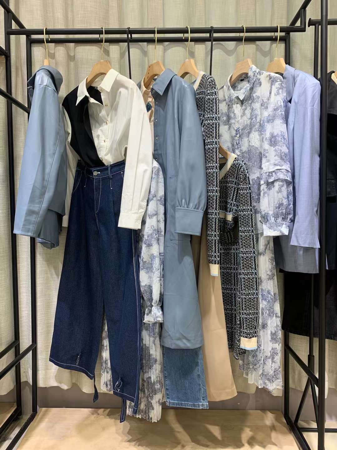 品牌【MCC】22秋專柜新撤柜品牌折扣女裝直播貨源平臺(tái)批發(fā)走份