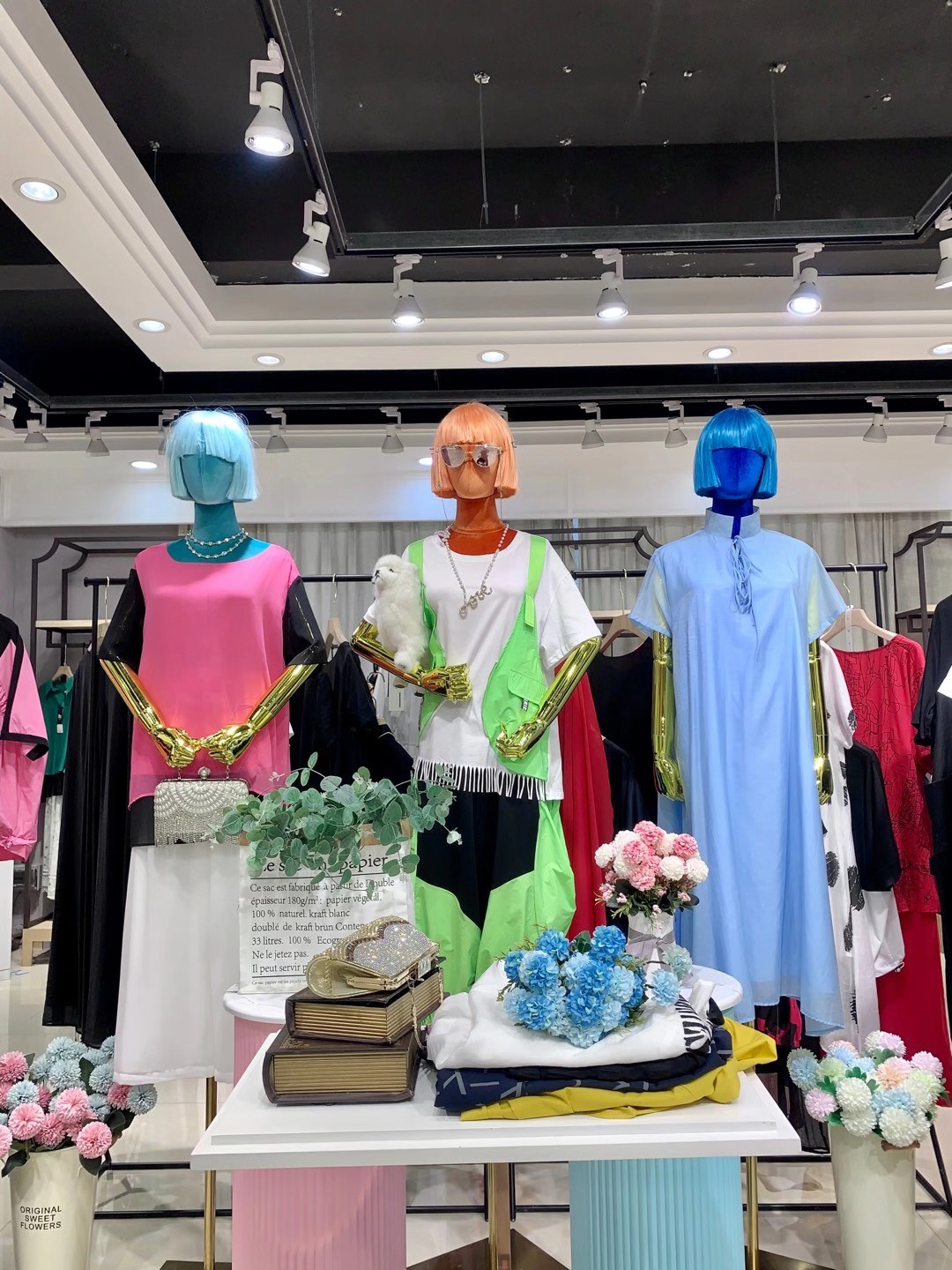 杭州知 名女裝九度2022夏品牌女裝折扣商場撤柜尾貨庫存批發(fā)