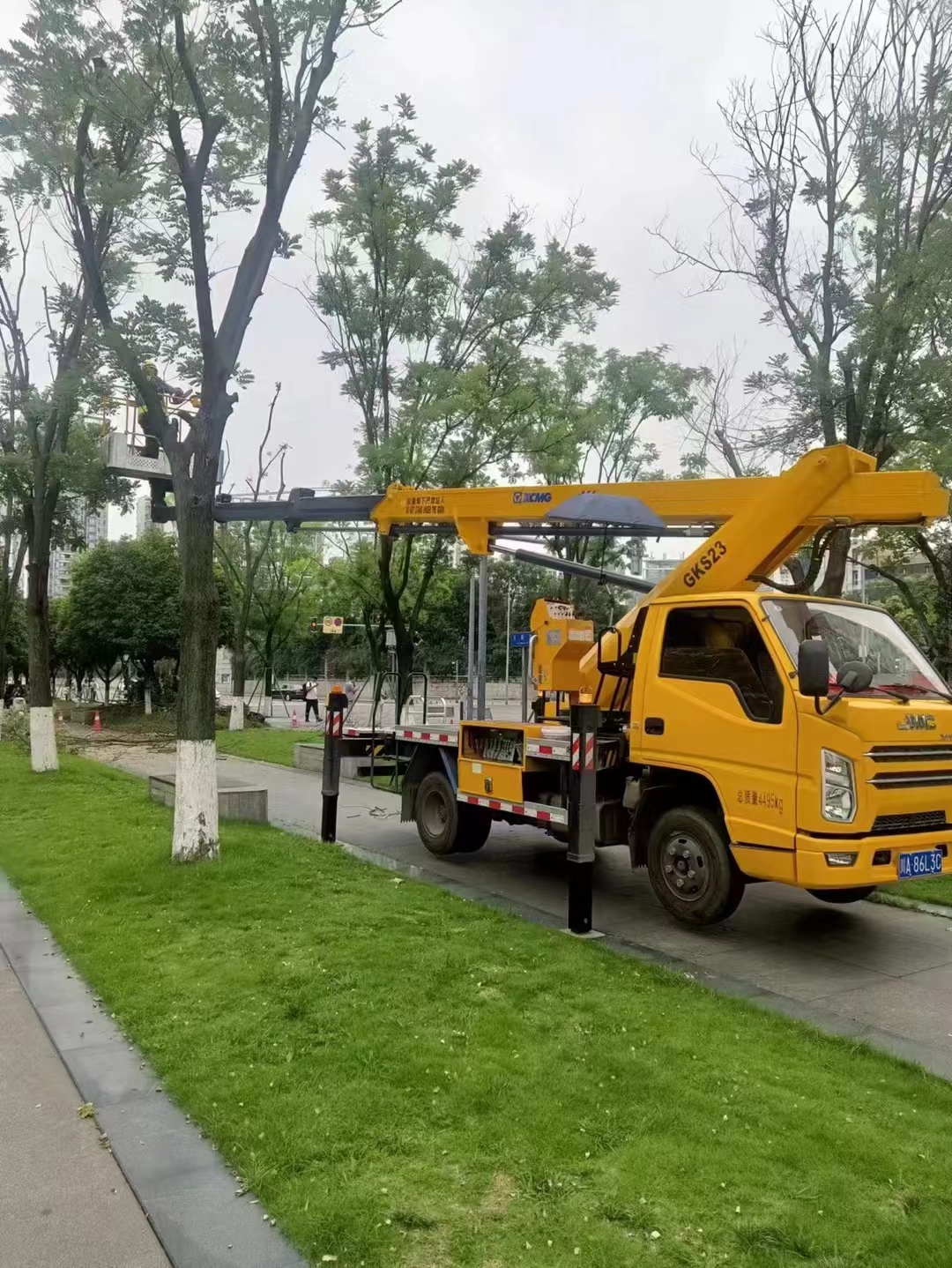 广元升降机租赁桥梁检测/隧道检测用成航高空作业车图片