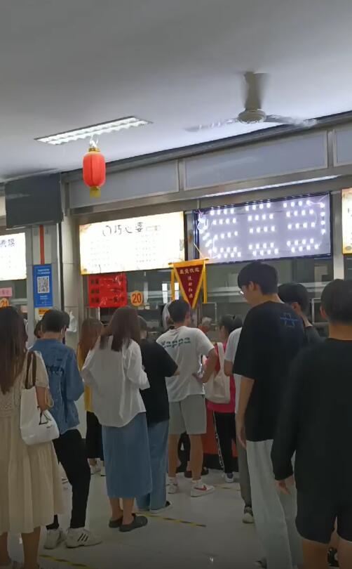 大學(xué)食堂餐飲加盟相關(guān)