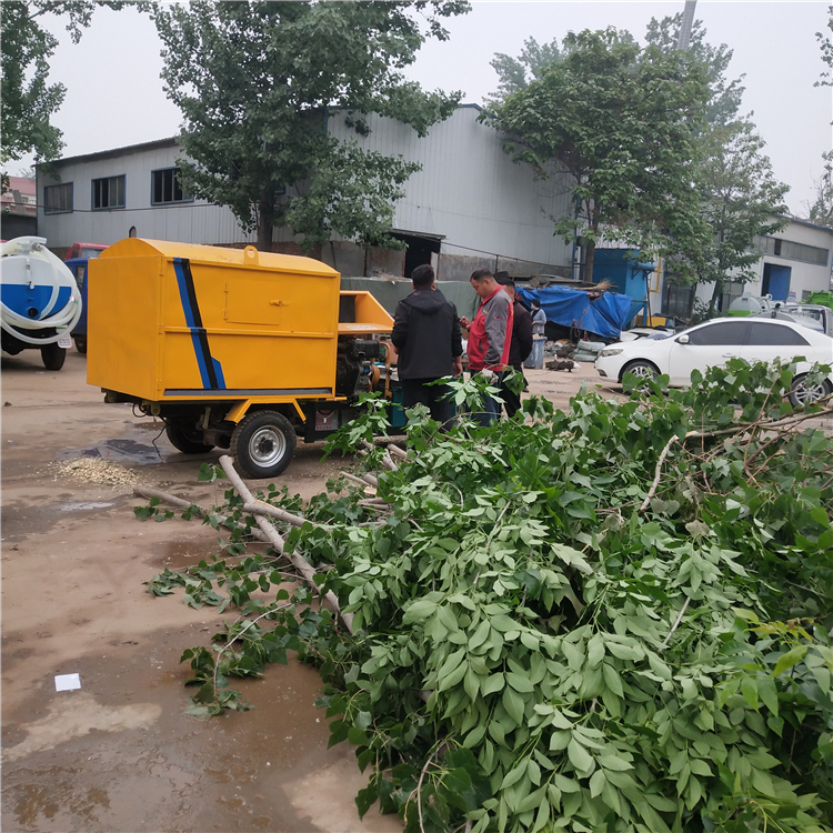 云南大理小型电动树枝粉碎收集车 粉碎车厂家图片