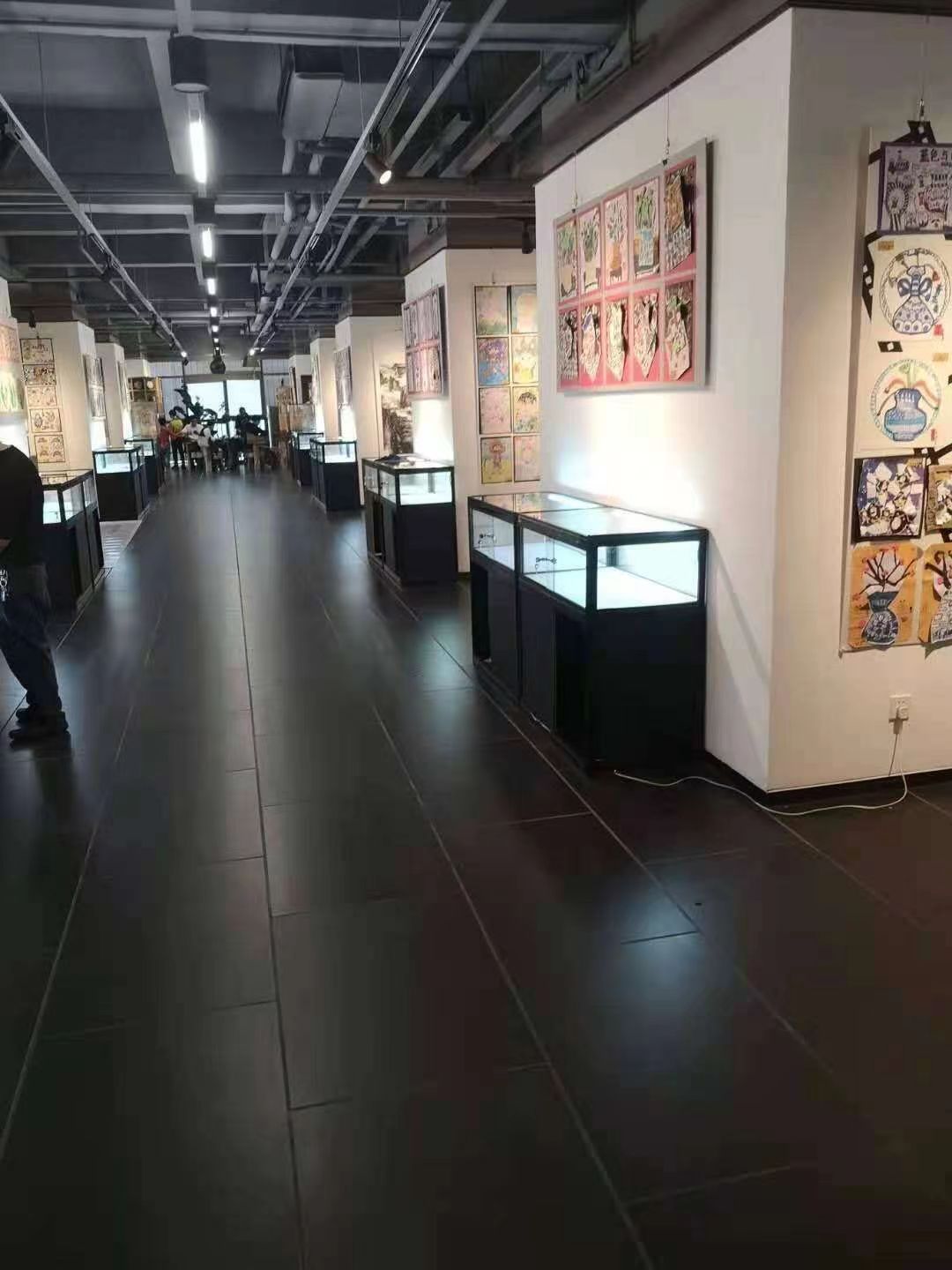 惠州展示柜台租赁 饰品展示柜租赁  特卖篷房搭建图片