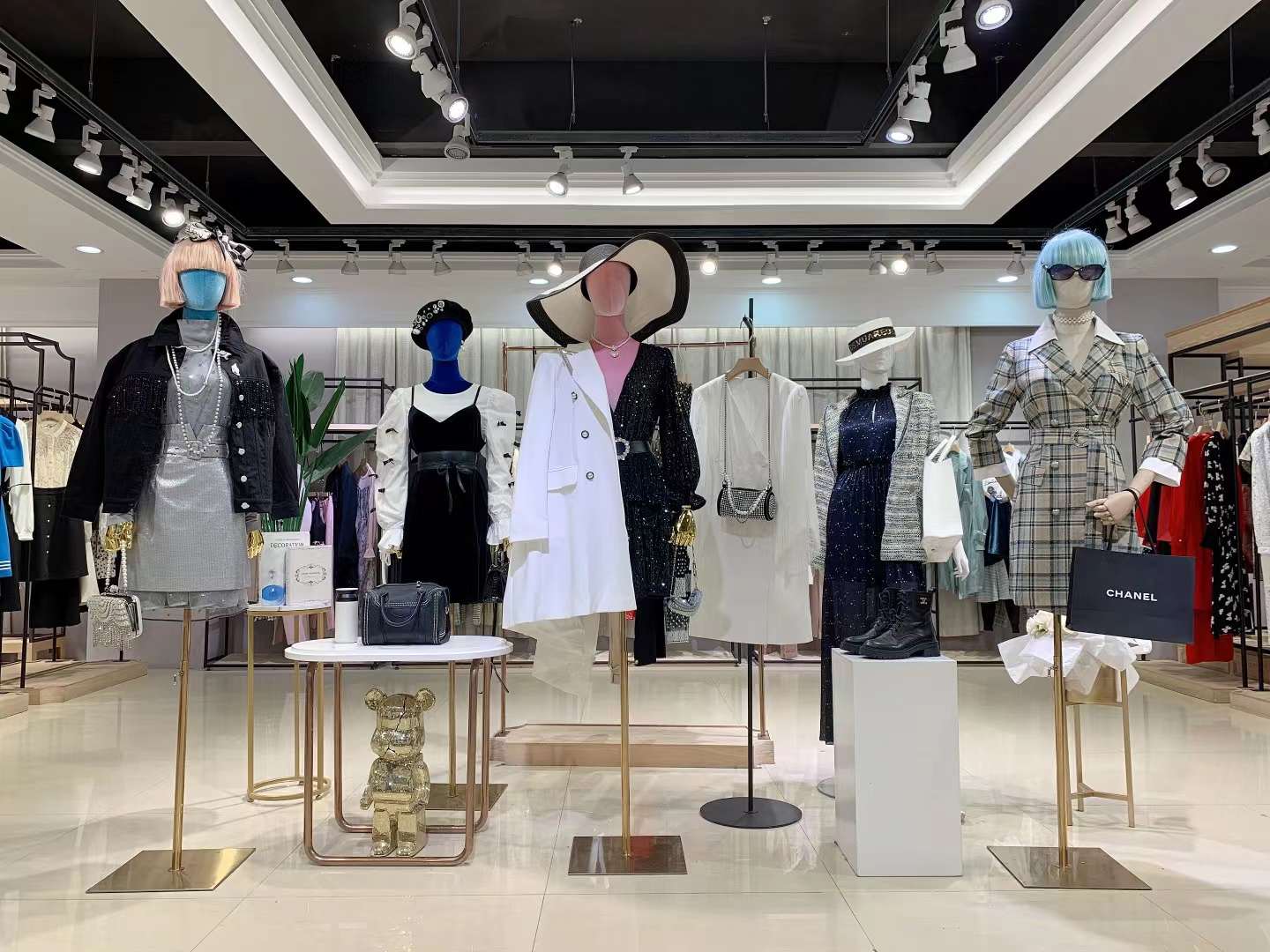 芭蒂娜2023春新款高端撤柜品牌折扣女裝尾貨庫存一手貨源實(shí)體店