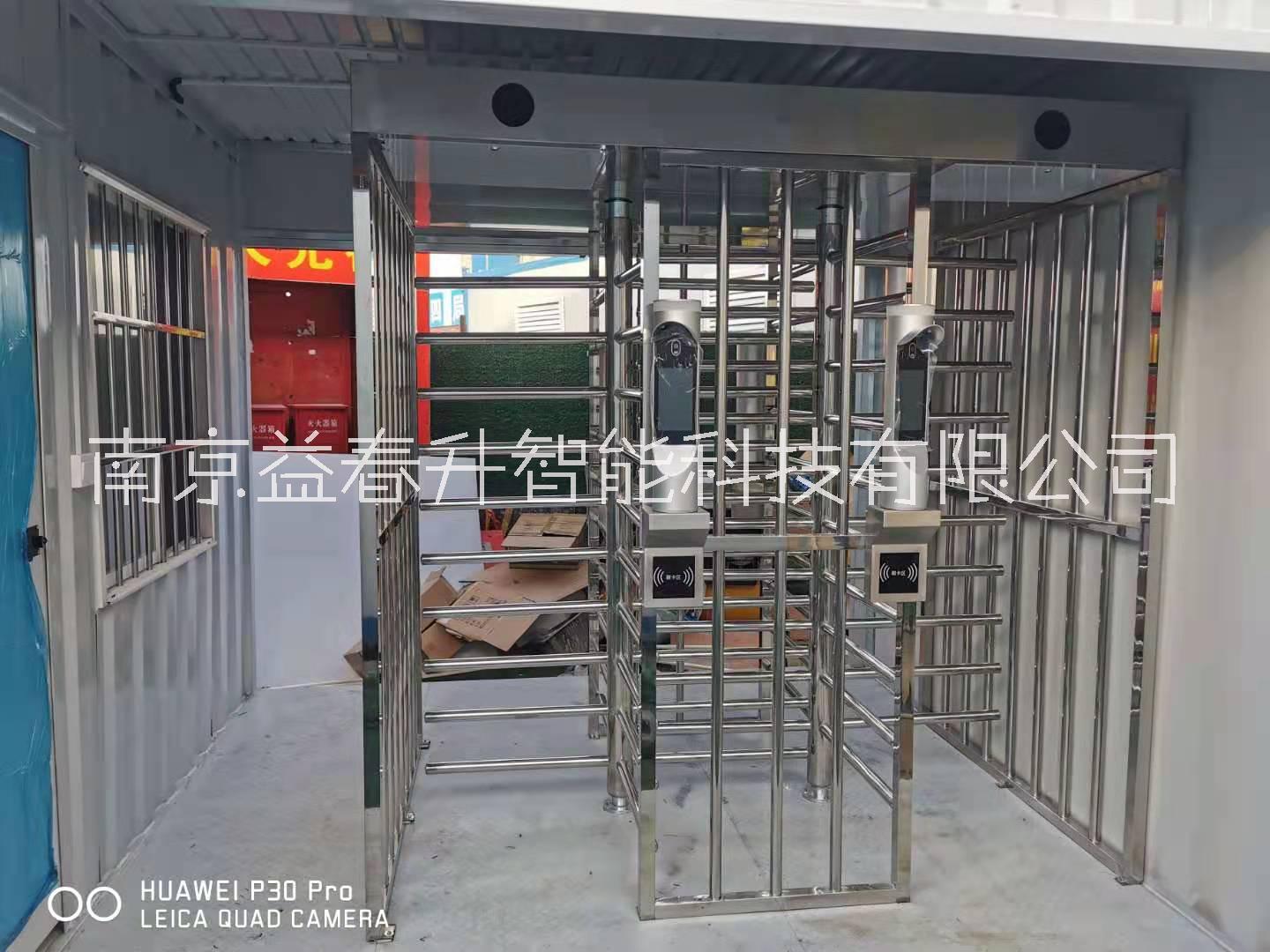 南京建筑工地闸机安装公司南京建筑工地闸机安装公司，工地门禁闸机一体机