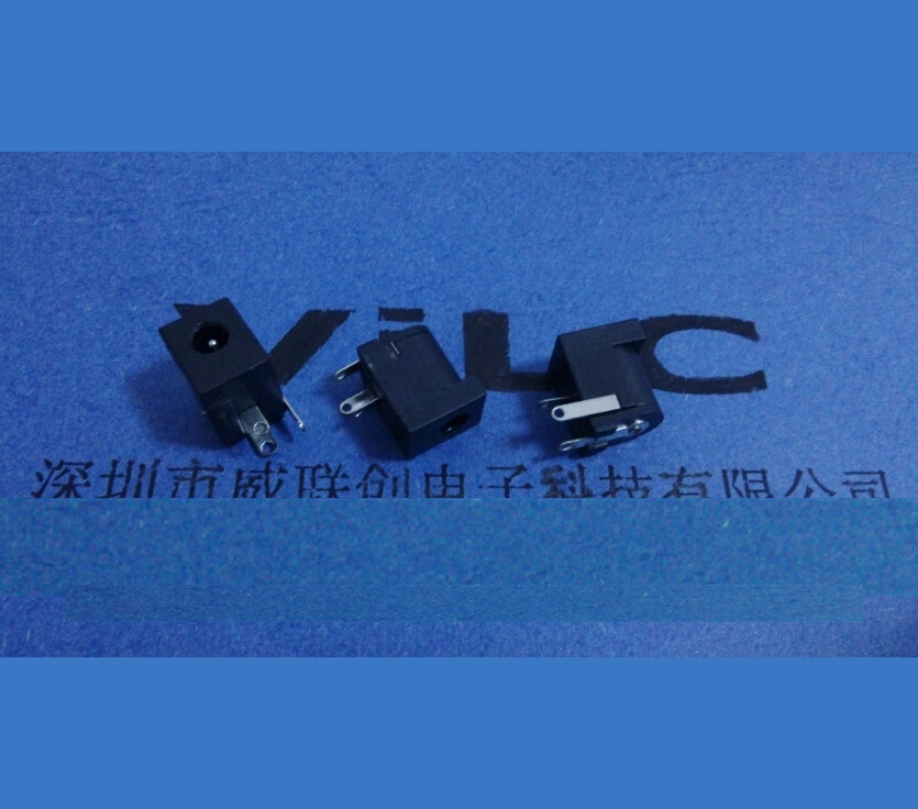 DC电源插座DC-005C 小孔径3.9MM+针1.3MM耐高温ROHS 电源接口DC电源插座DC-005C 小孔径3.