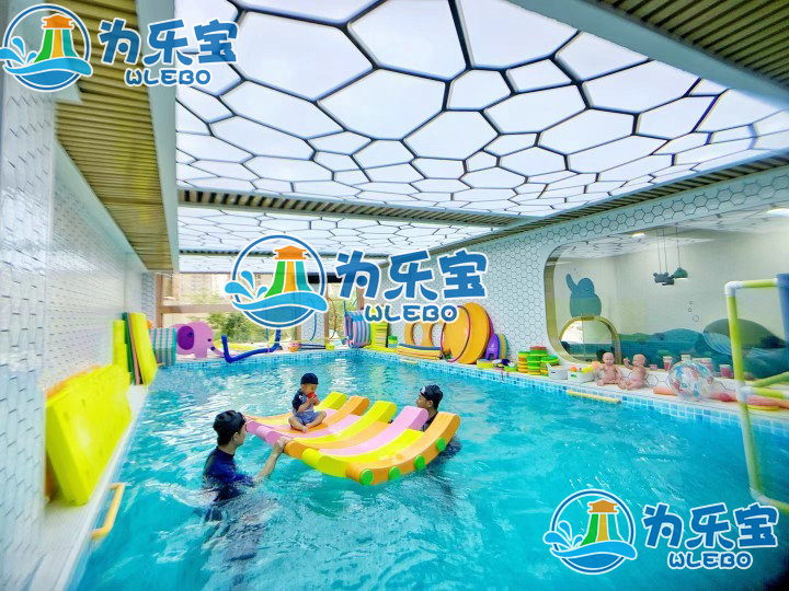 內(nèi)蒙呼市鋼結(jié)構(gòu)游泳池拼裝游泳池廠家生產(chǎn)安裝現(xiàn)場(chǎng)專業(yè)定制圖片
