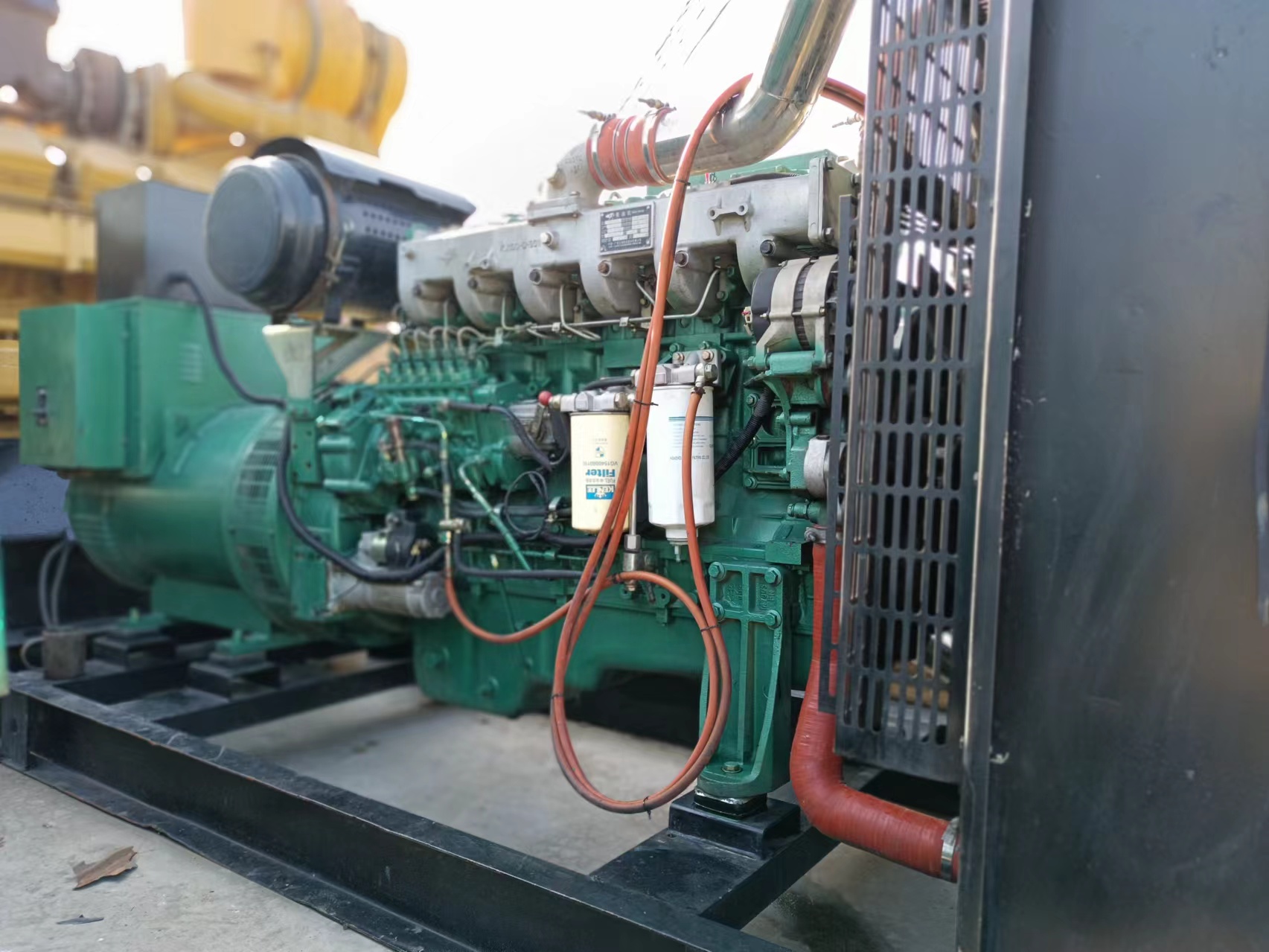 玉柴300千瓦發(fā)電機(jī)組圖片
