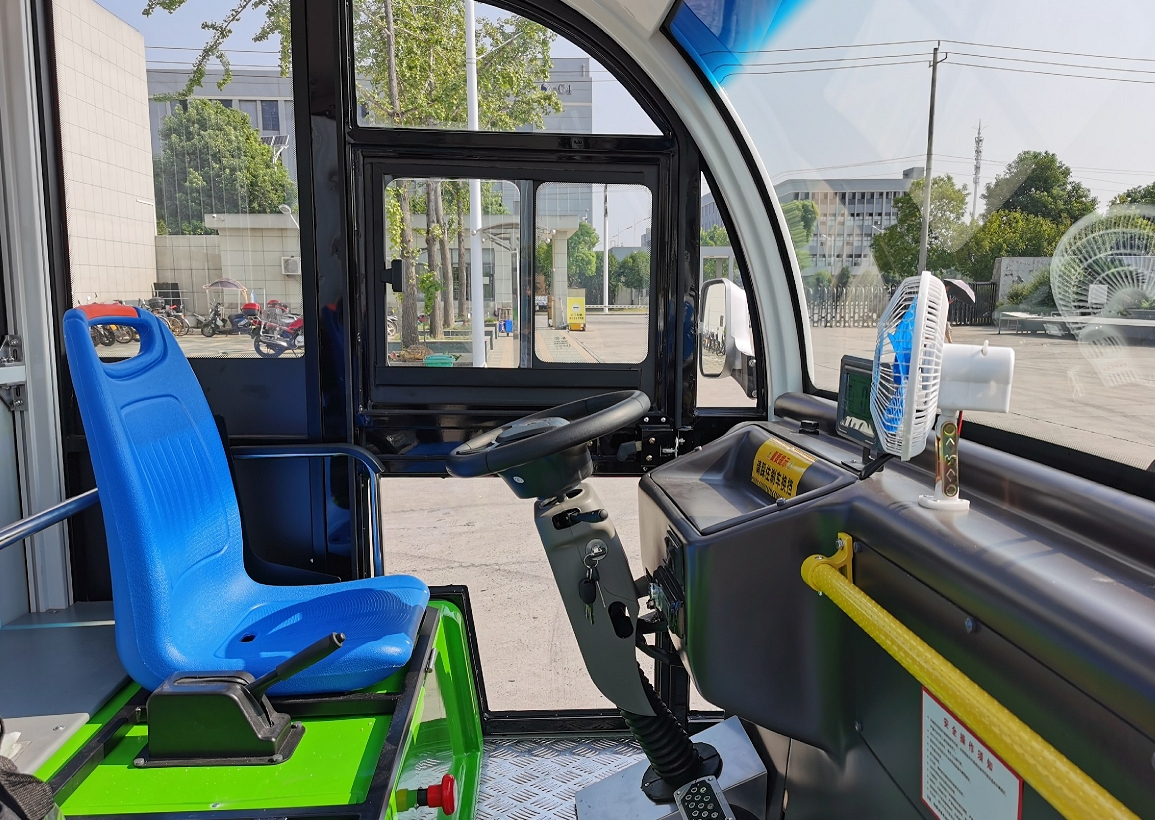 電動貨車帶擋雨門（YCH32-3T） 廠區(qū)電動牽引轉(zhuǎn)運貨斗車