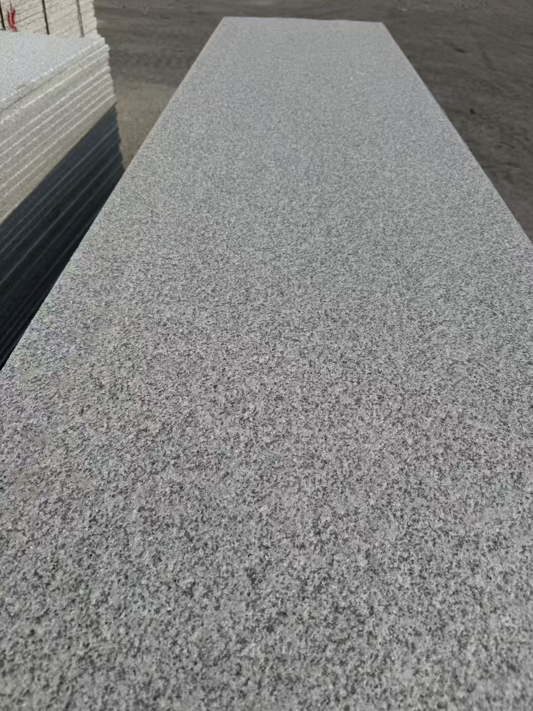 芝麻灰臺階廠家直銷-直銷價格-多少錢【隨州市睿航石業(yè)有限公司】