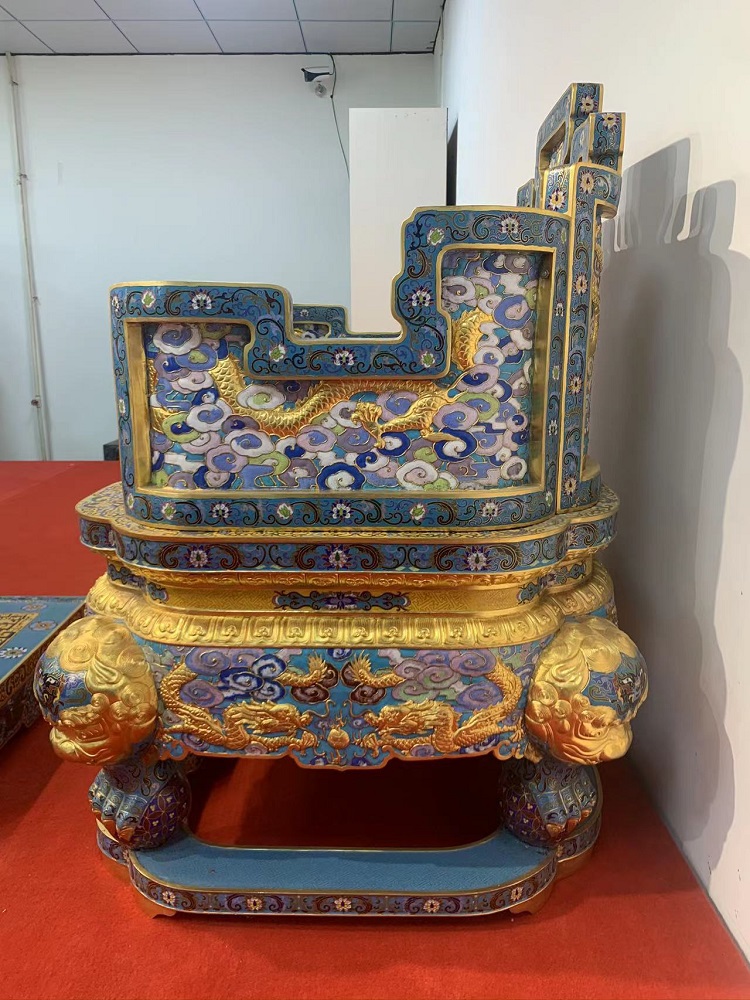 景泰藍(lán)工藝品純手工制作紫銅胎高溫?zé)贫删疤┧{(lán)擺件香爐   景泰藍(lán)龍椅 腳踏