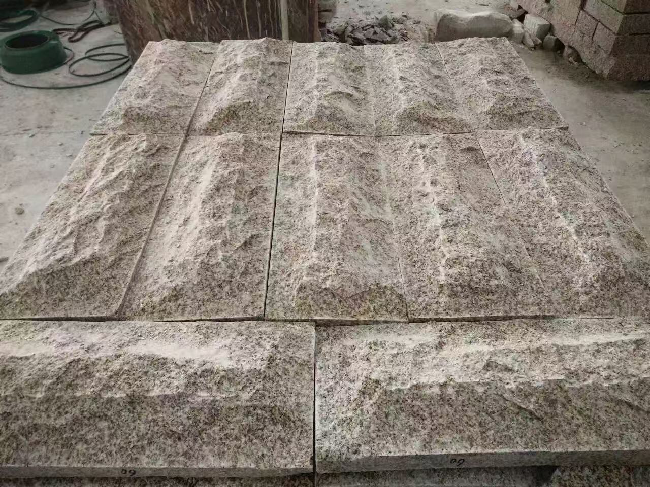 隨州黃金麻自然面價格-廠家批發(fā)-批發(fā)價格【湖北萬峰石材有限公司】