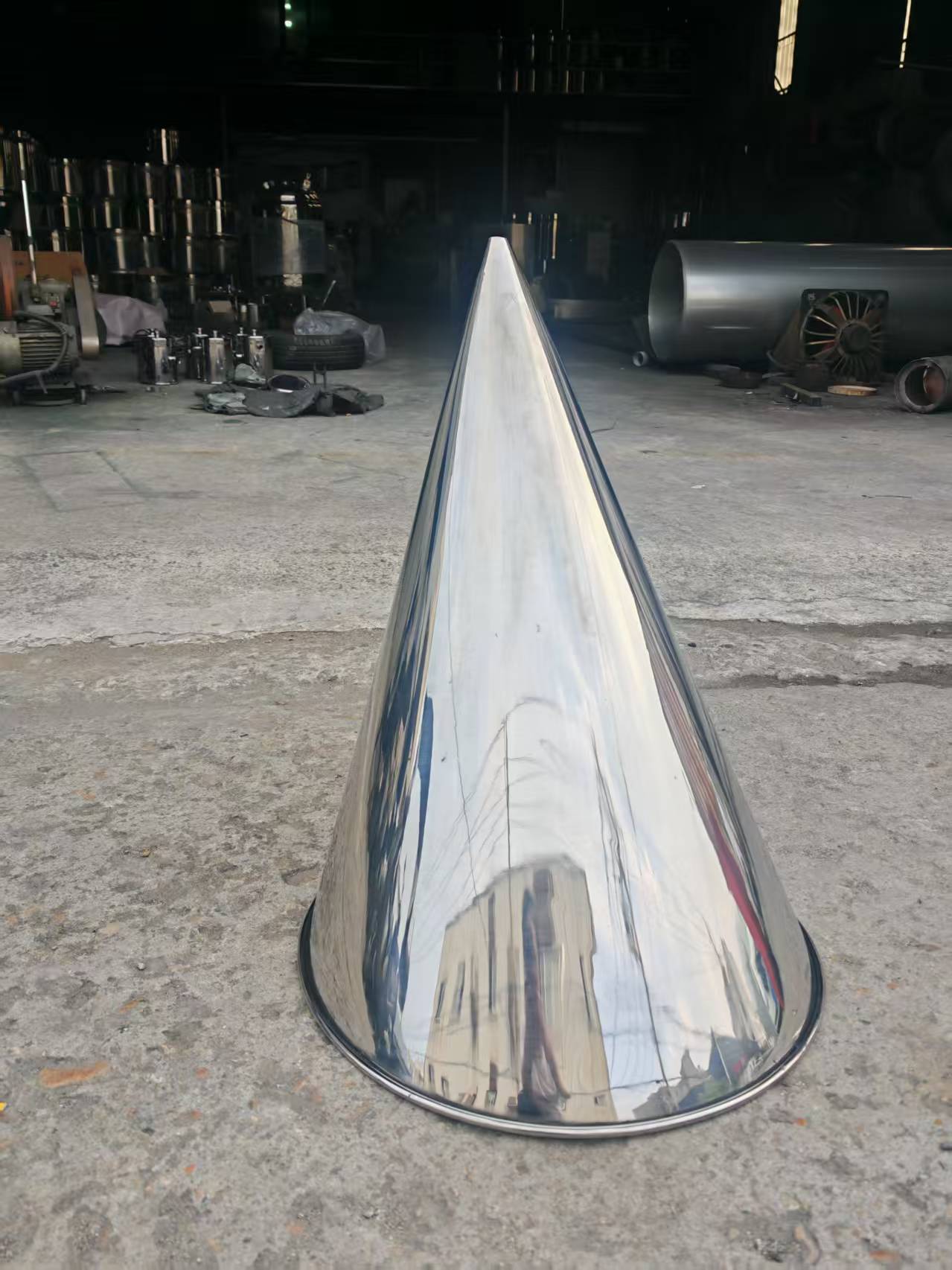 聚裕304/316不銹鋼斜口下料斗輸送機(jī)、提升機(jī)配料斗機(jī)械設(shè)備配件