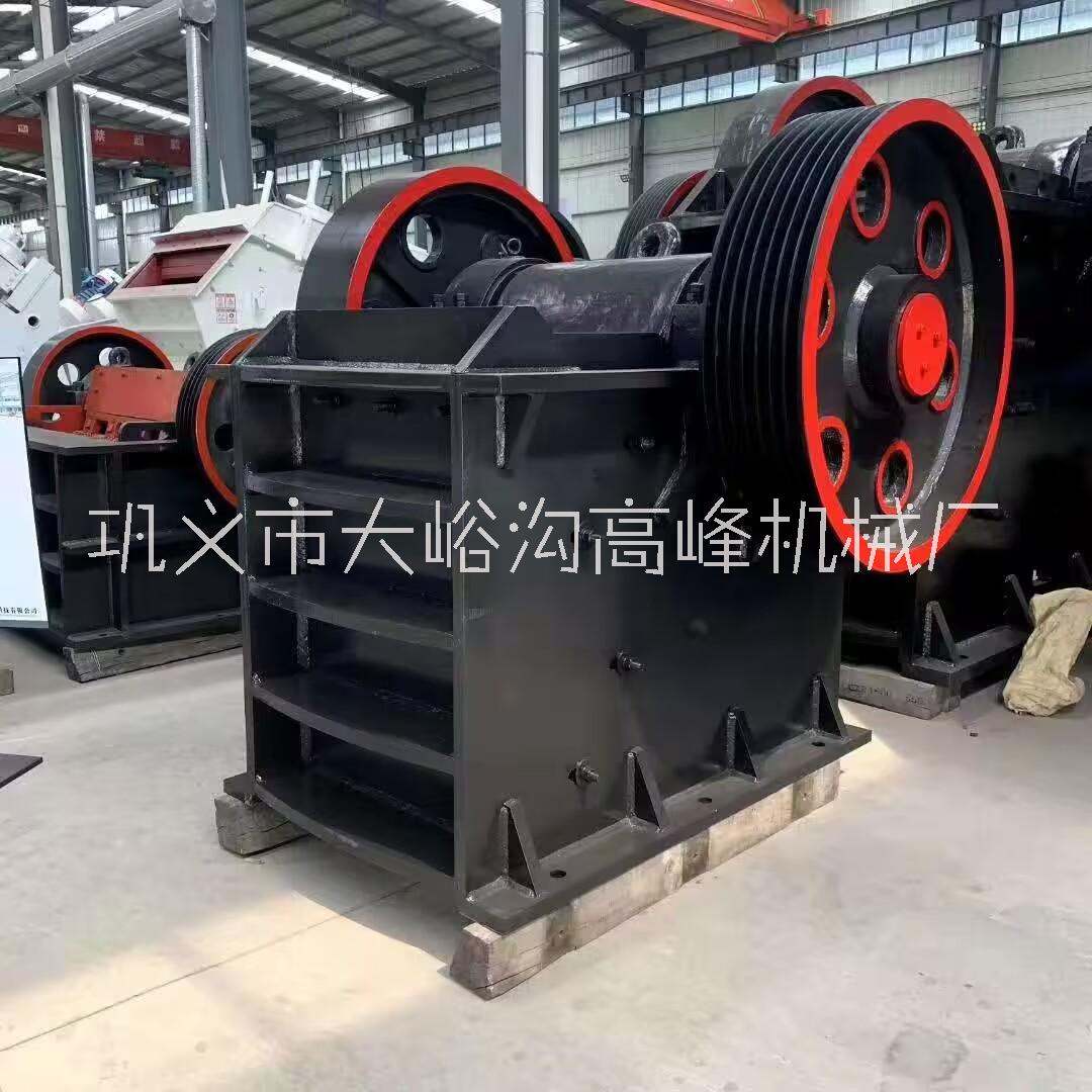 破碎機(jī)/高質(zhì)量破碎機(jī) 顎式破碎機(jī)反破碎機(jī)/高質(zhì)量破碎機(jī) 顎式破碎機(jī)反擊式破碎機(jī)高質(zhì)量