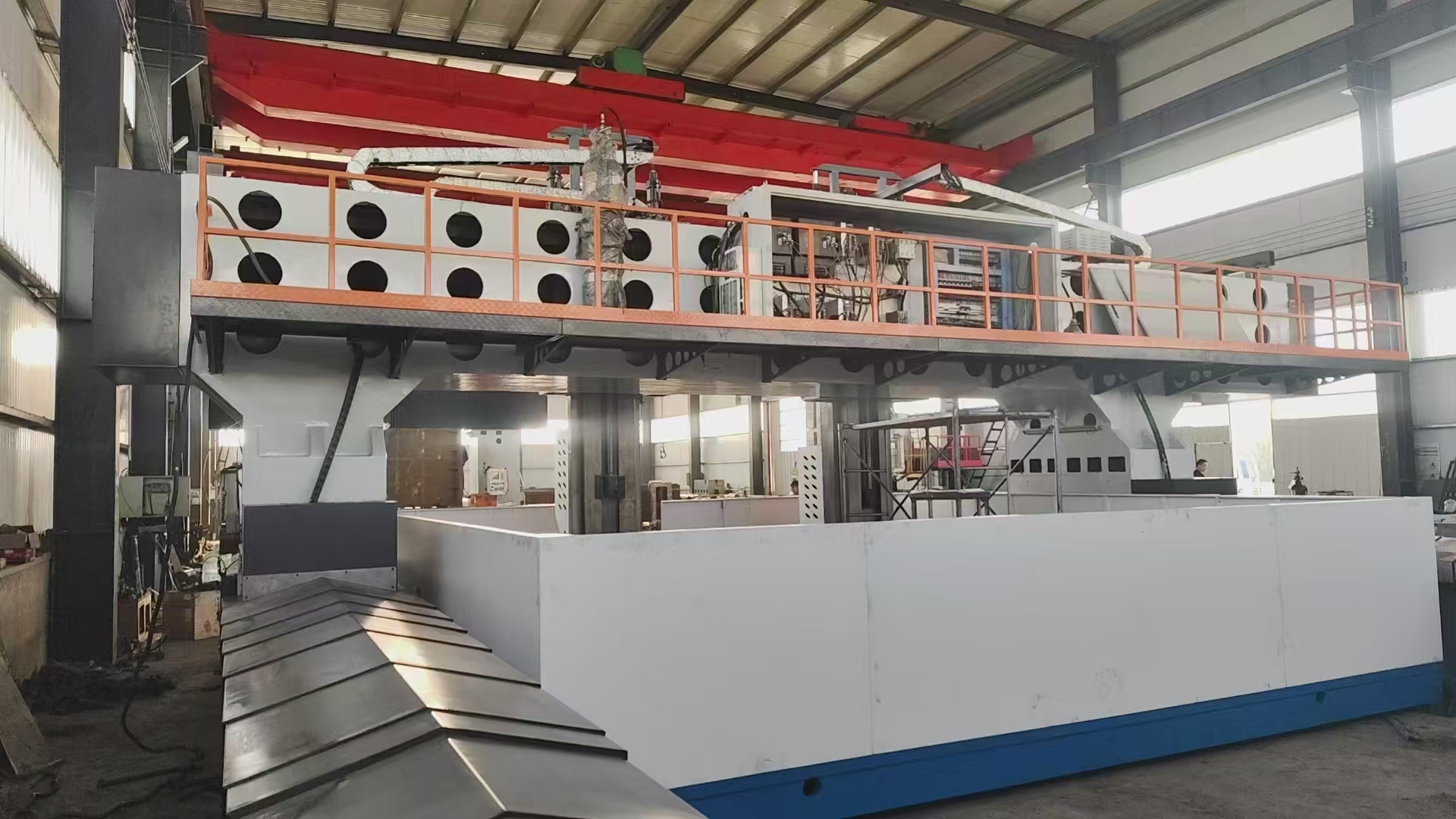 跨度12.5米數(shù)控龍門銑床承攬加工  ZXK650-120-2D