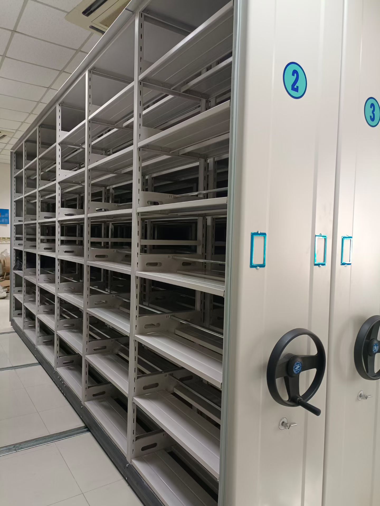 煙臺(tái)智能檔案密集柜，圖書館密集柜，底圖密集柜