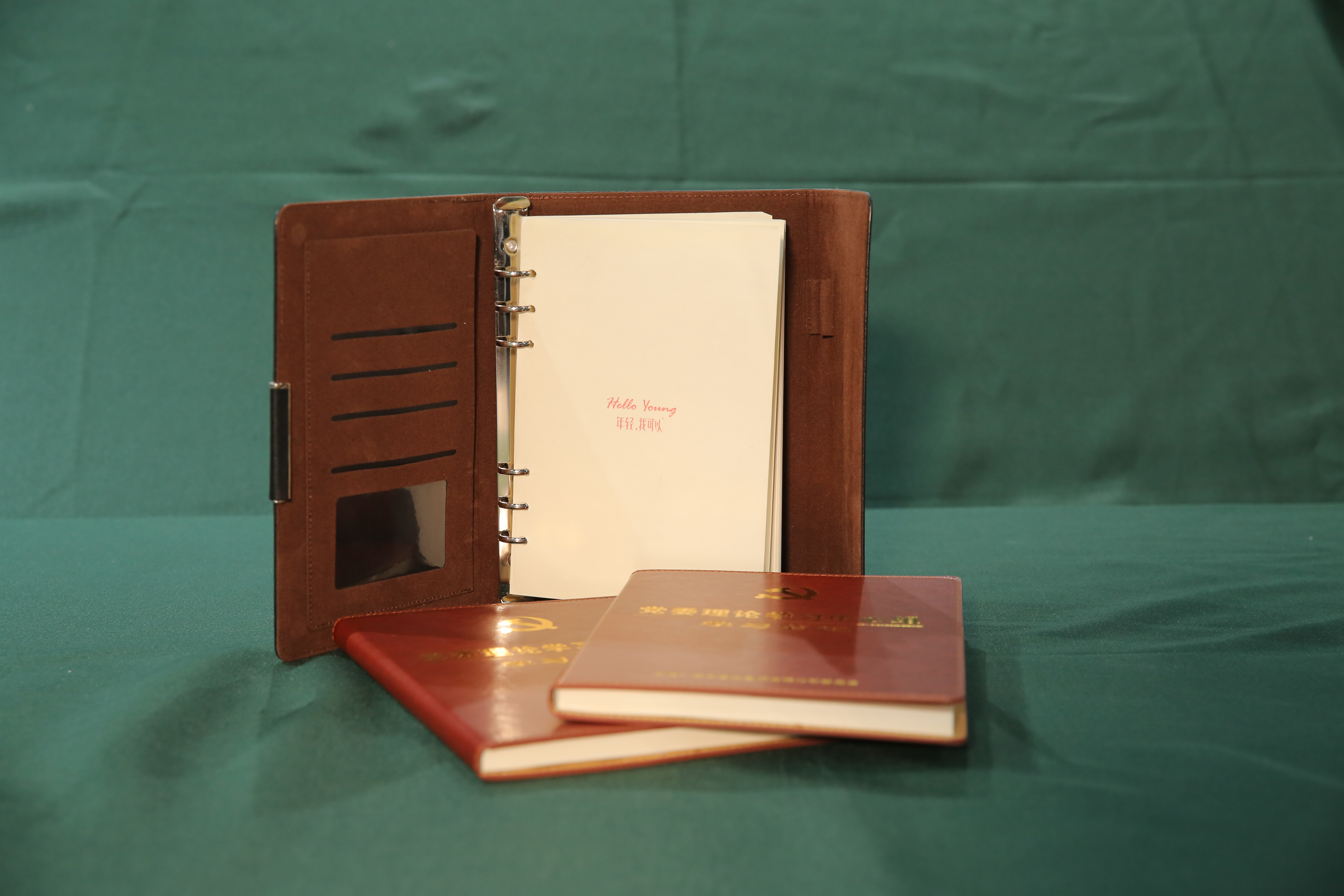 專業(yè)供應PU筆記本生產