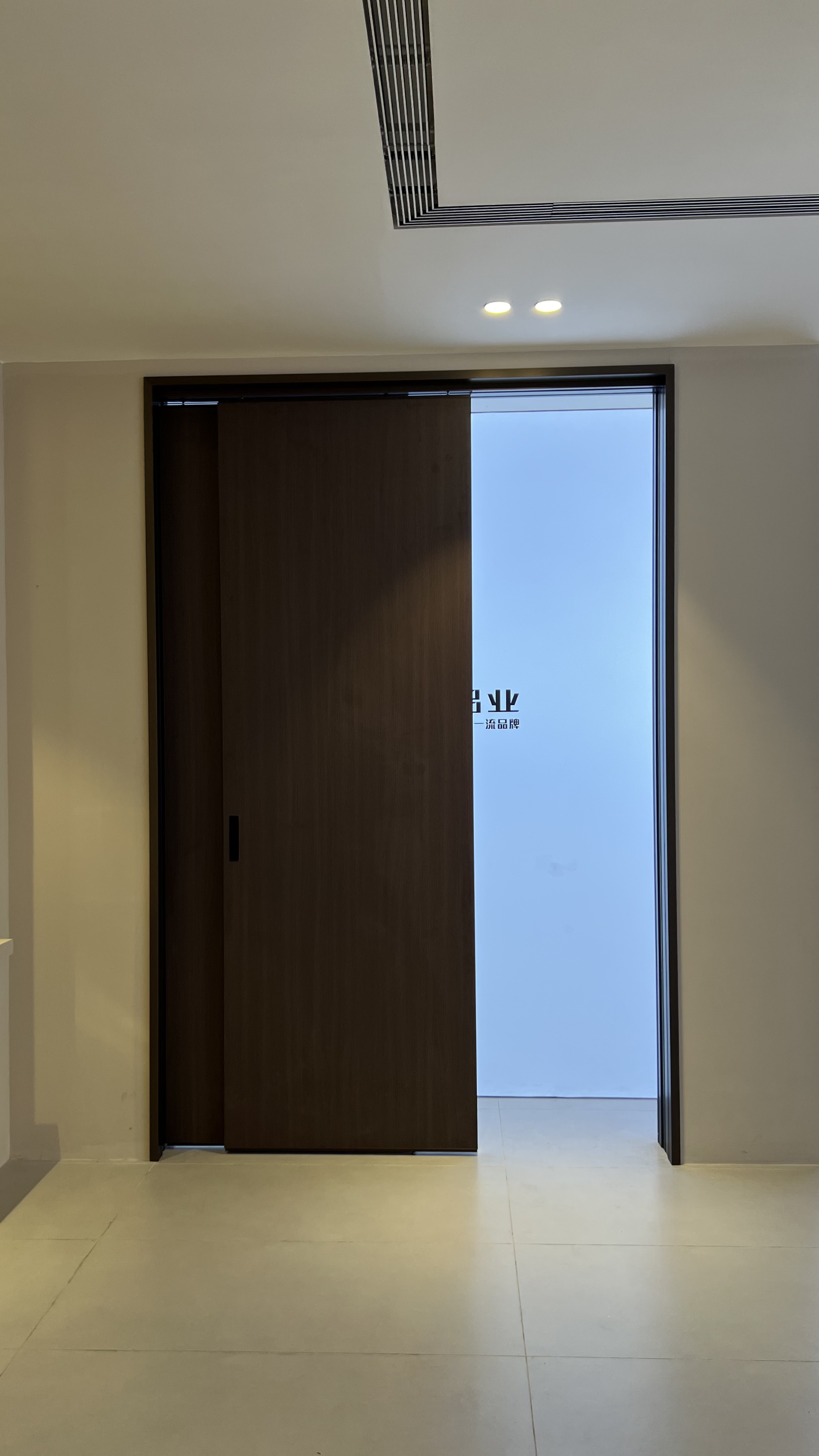 鋁木推拉生態(tài)門生產(chǎn)定制廠家