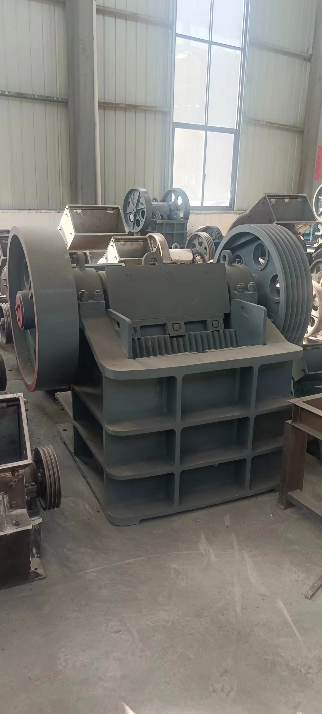 專業(yè)小型顎式破碎機(jī)廠家鄂式碎石機(jī)|鄂式破碎機(jī)顎式破碎機(jī)PEX150x750