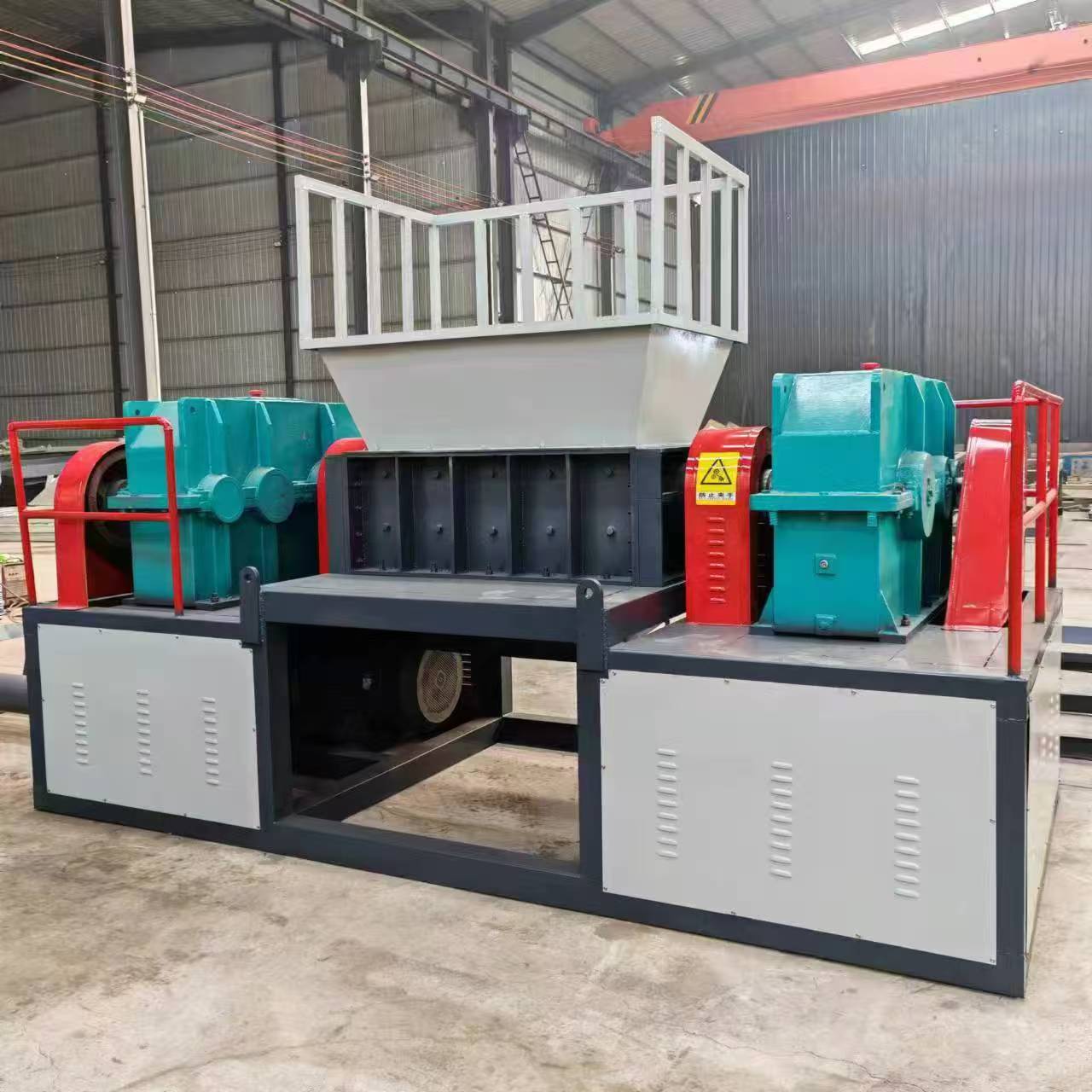 河南金屬撕碎機(jī)廠家批發(fā) 小型撕碎機(jī)廠家 金屬撕碎機(jī)