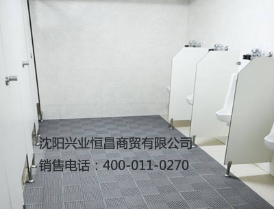 供應(yīng)衛(wèi)生間鋪設(shè)防滑地墊的必要性