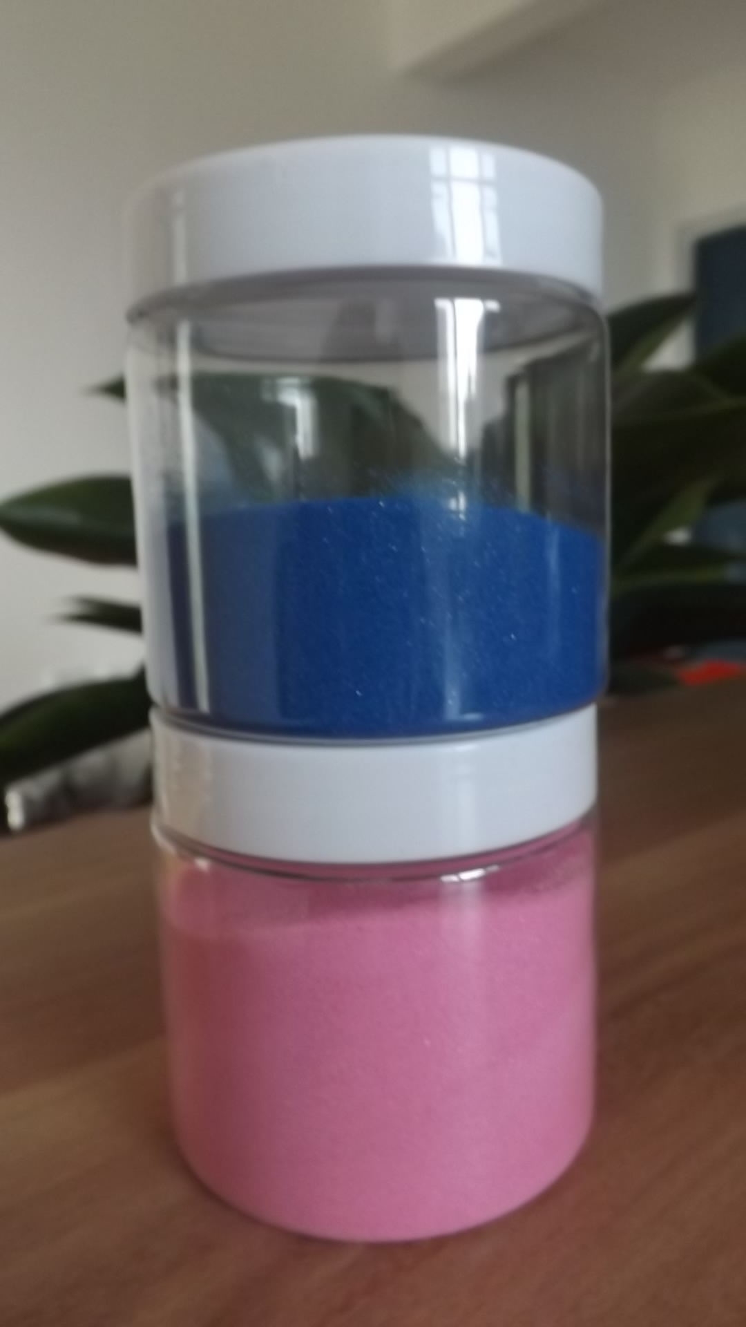 供應用于涂料生產的人工著色彩砂