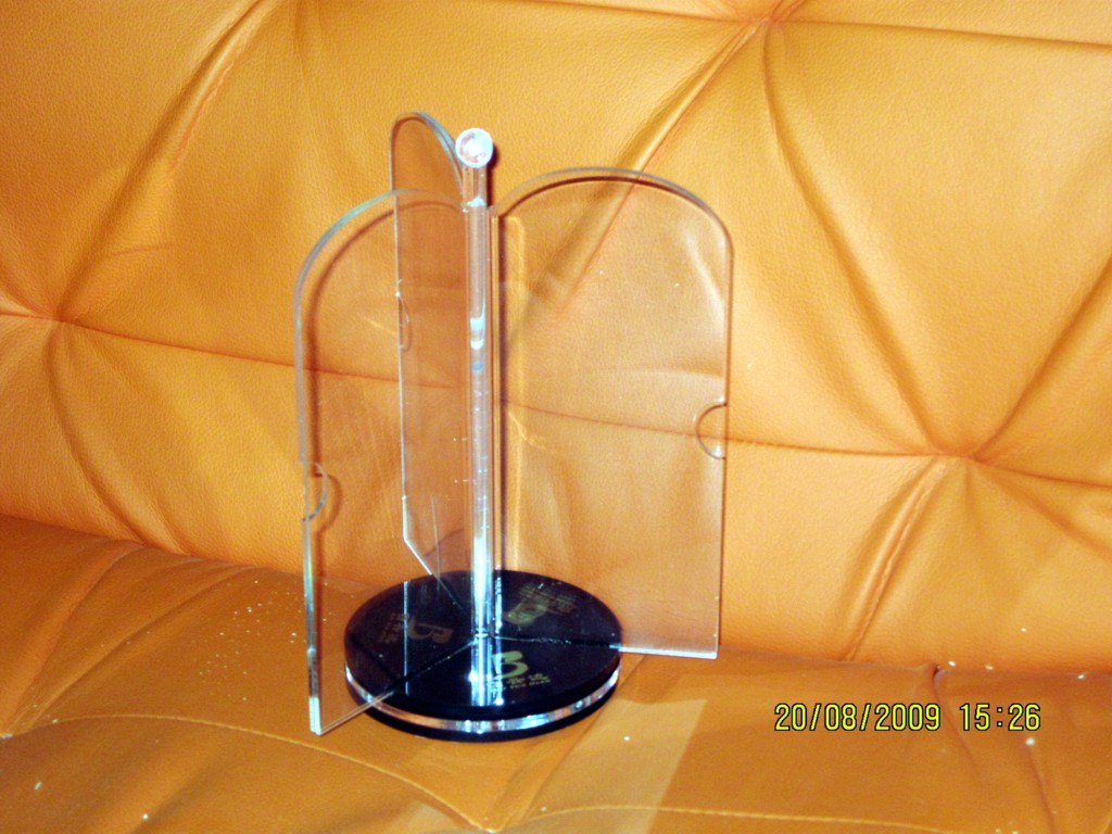 供應(yīng)有機(jī)玻璃酒水牌制作