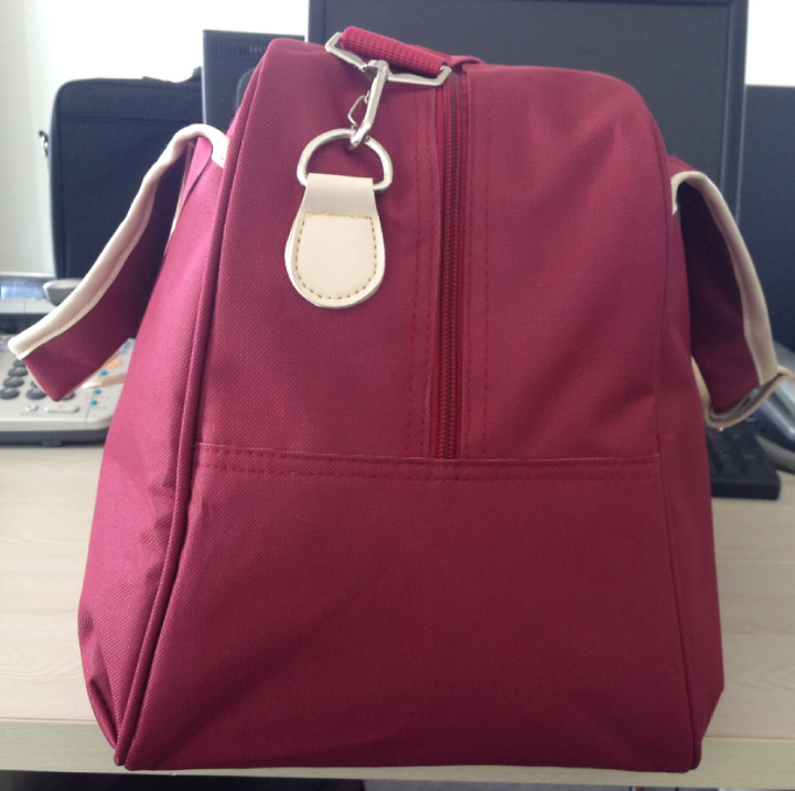 供應(yīng)用于健身會所禮品的運(yùn)動包健身用包