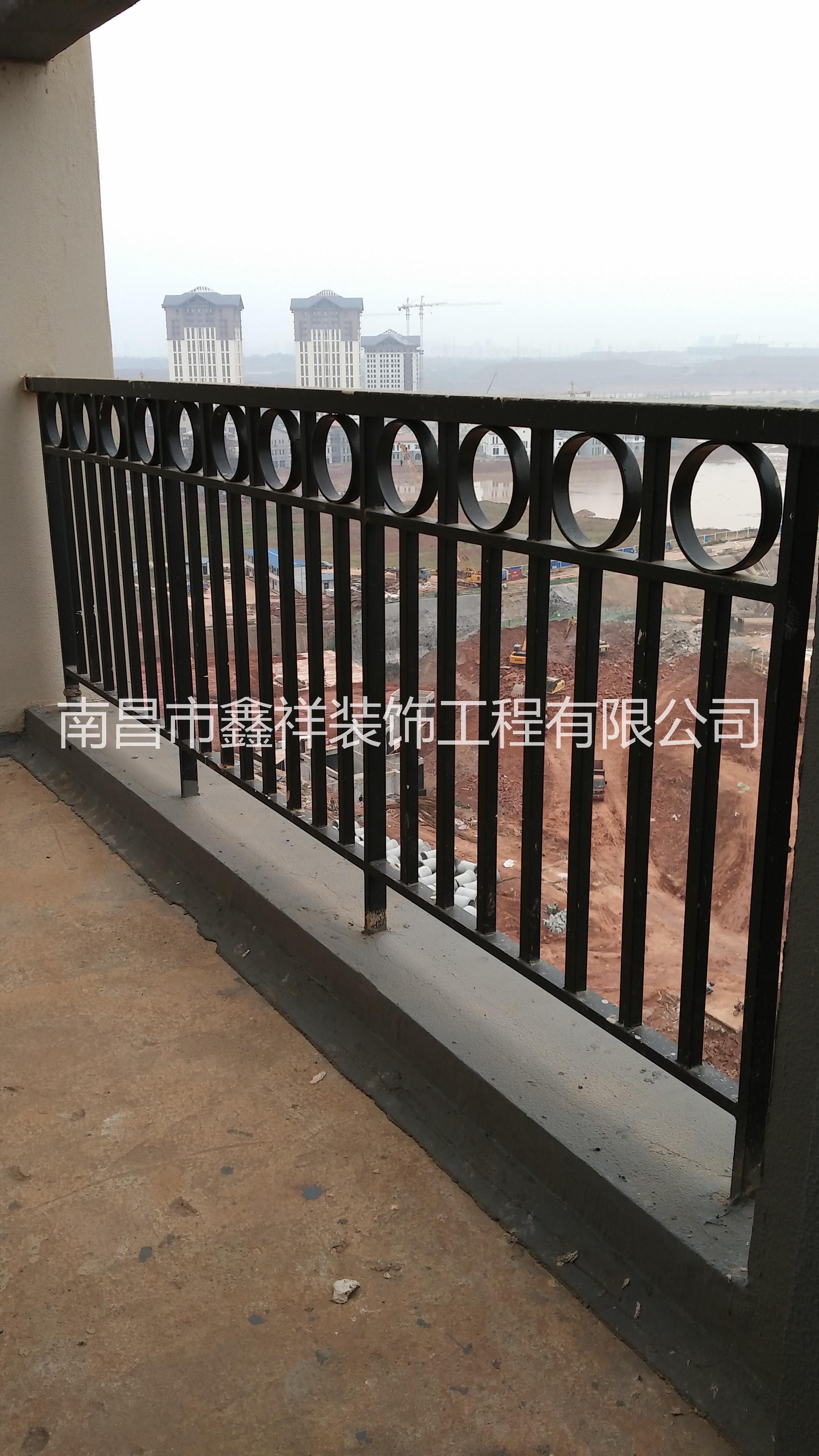 供應(yīng)江西省南昌市鐵藝陽臺欄桿，鐵藝陽臺欄桿生產(chǎn)廠家，鐵藝陽臺欄桿供應(yīng)銷售，鐵藝陽臺欄桿聯(lián)系電話