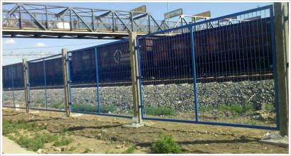 供應(yīng)鐵路護(hù)欄