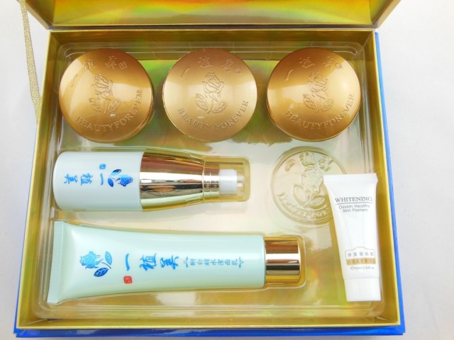 供應(yīng)一植美*美白嫩膚經(jīng)典套裝