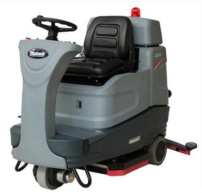 供應(yīng)常州克力威駕駛式洗地機大型洗地機