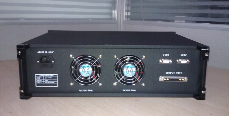 武漢供應(yīng)多功能三合一半導(dǎo)體激光電源帶LD