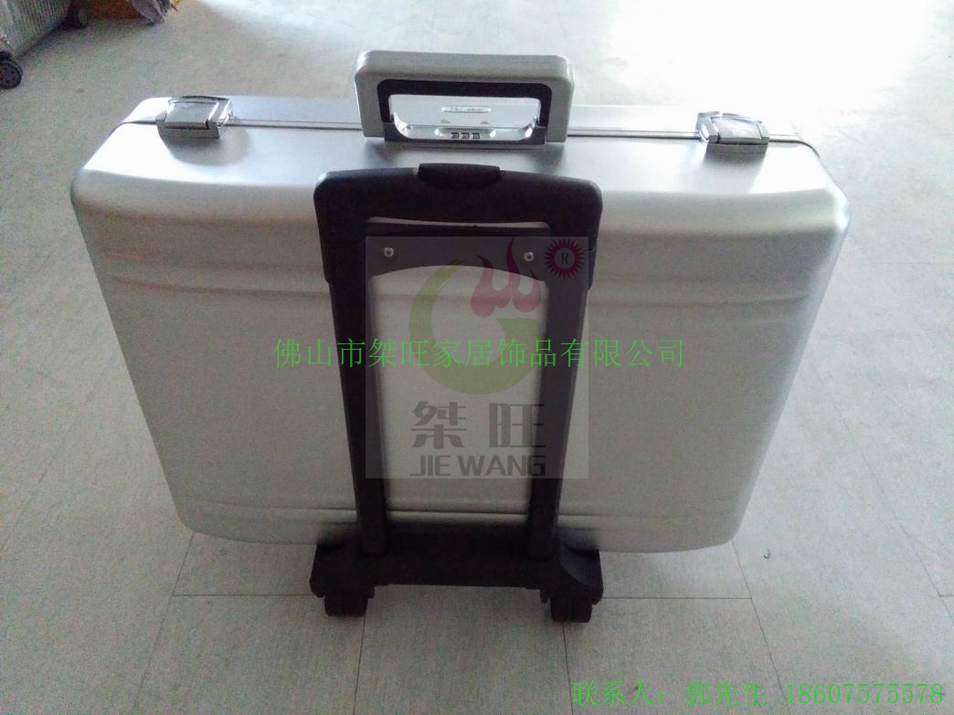 鋁鎂合金拉桿展示箱、拉桿工具箱、鋁鎂合金拉桿箱、商務(wù)鋁鎂合金箱