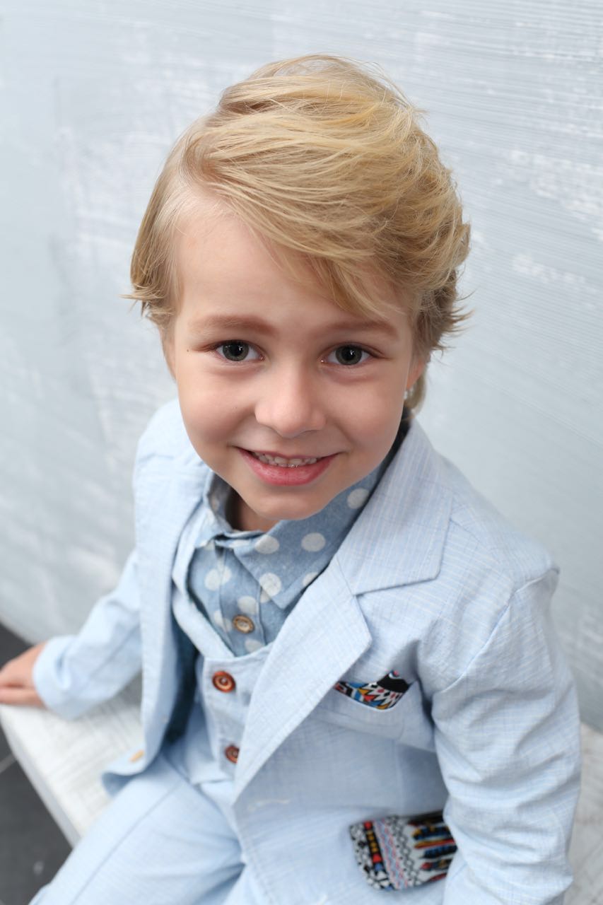 男孩服裝兒童服裝代理加盟 童裝代理加盟電話 哪家適合童裝代理加盟